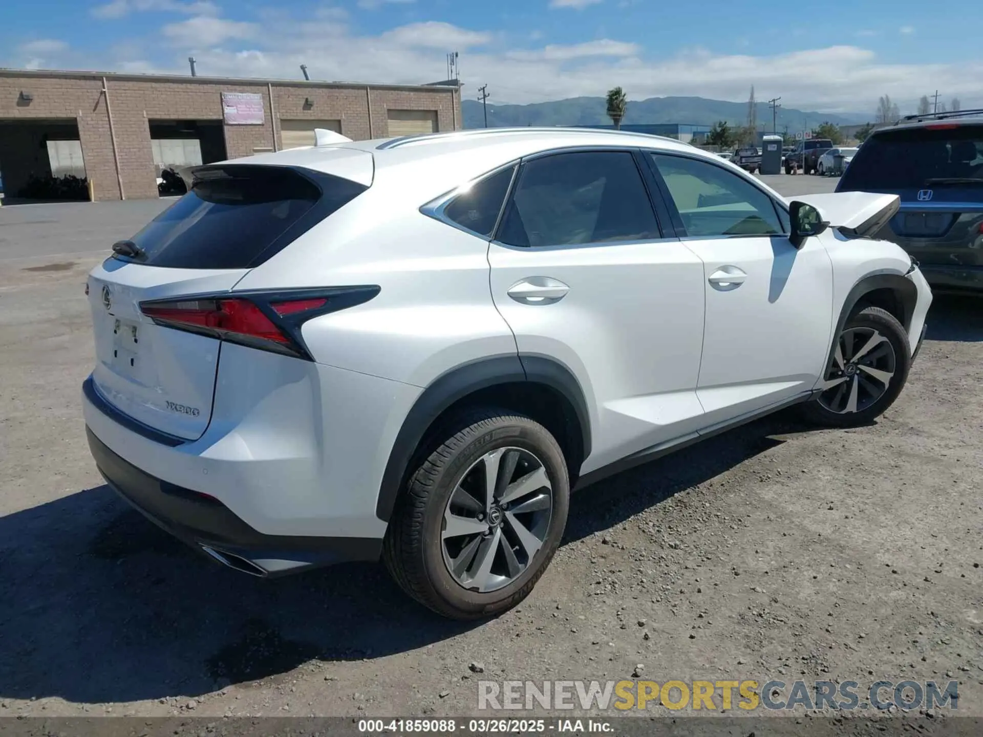 4 fotografías del automóvil dañado JTJGARDZ8M5024318 LEXUS NX 300 2021