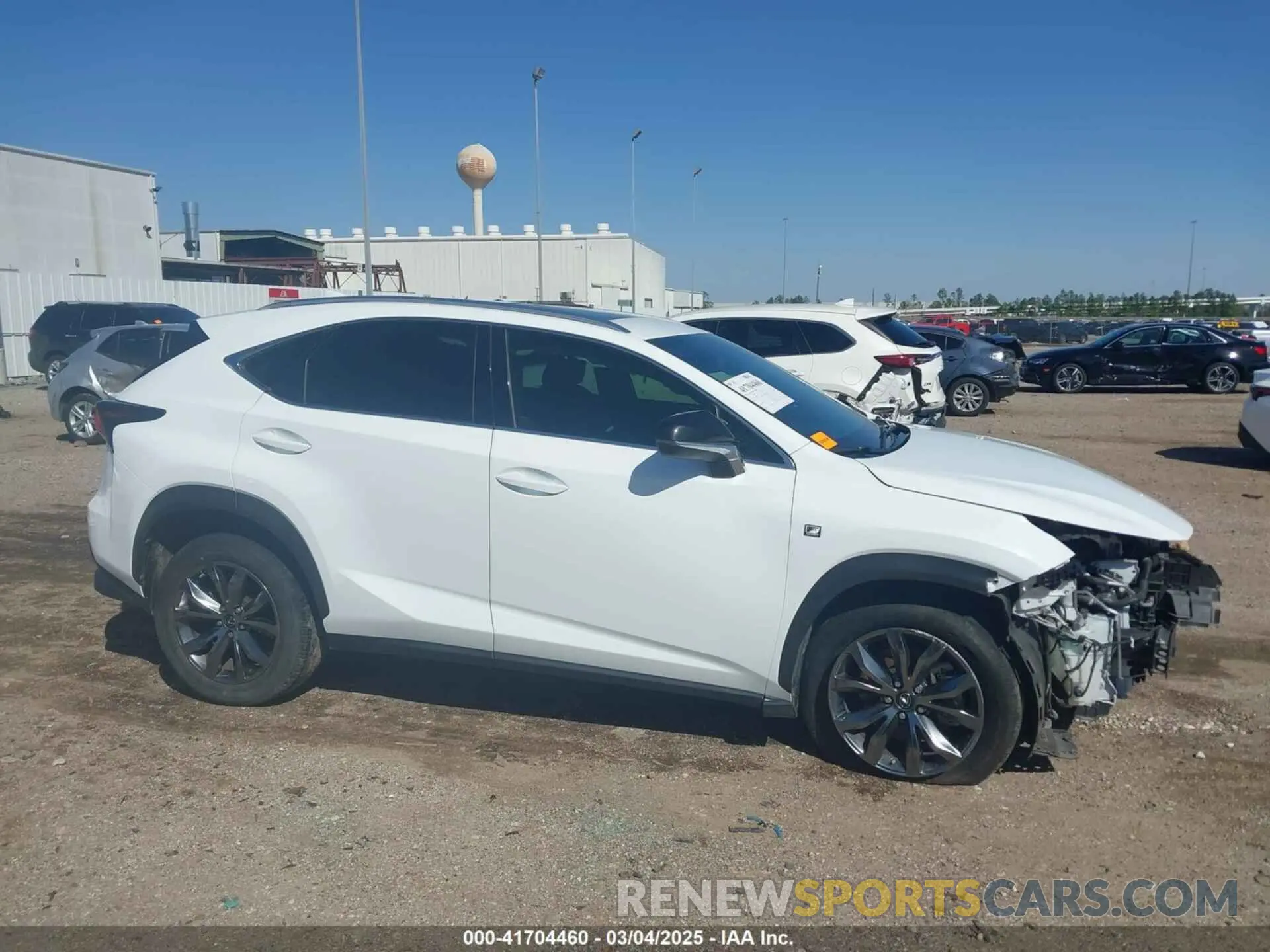 14 fotografías del automóvil dañado JTJSARBZ0M2200213 LEXUS NX 300 2021