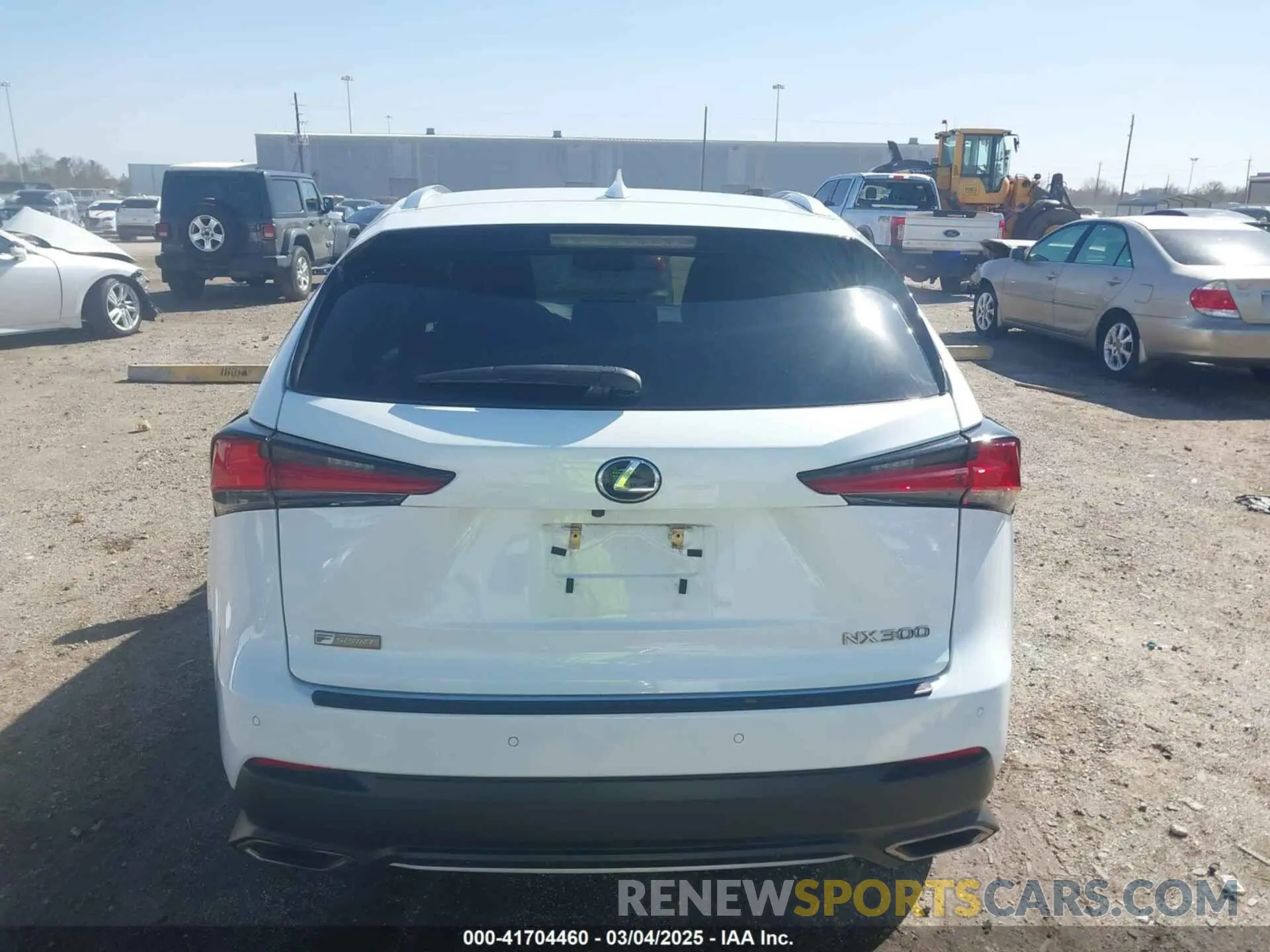17 fotografías del automóvil dañado JTJSARBZ0M2200213 LEXUS NX 300 2021
