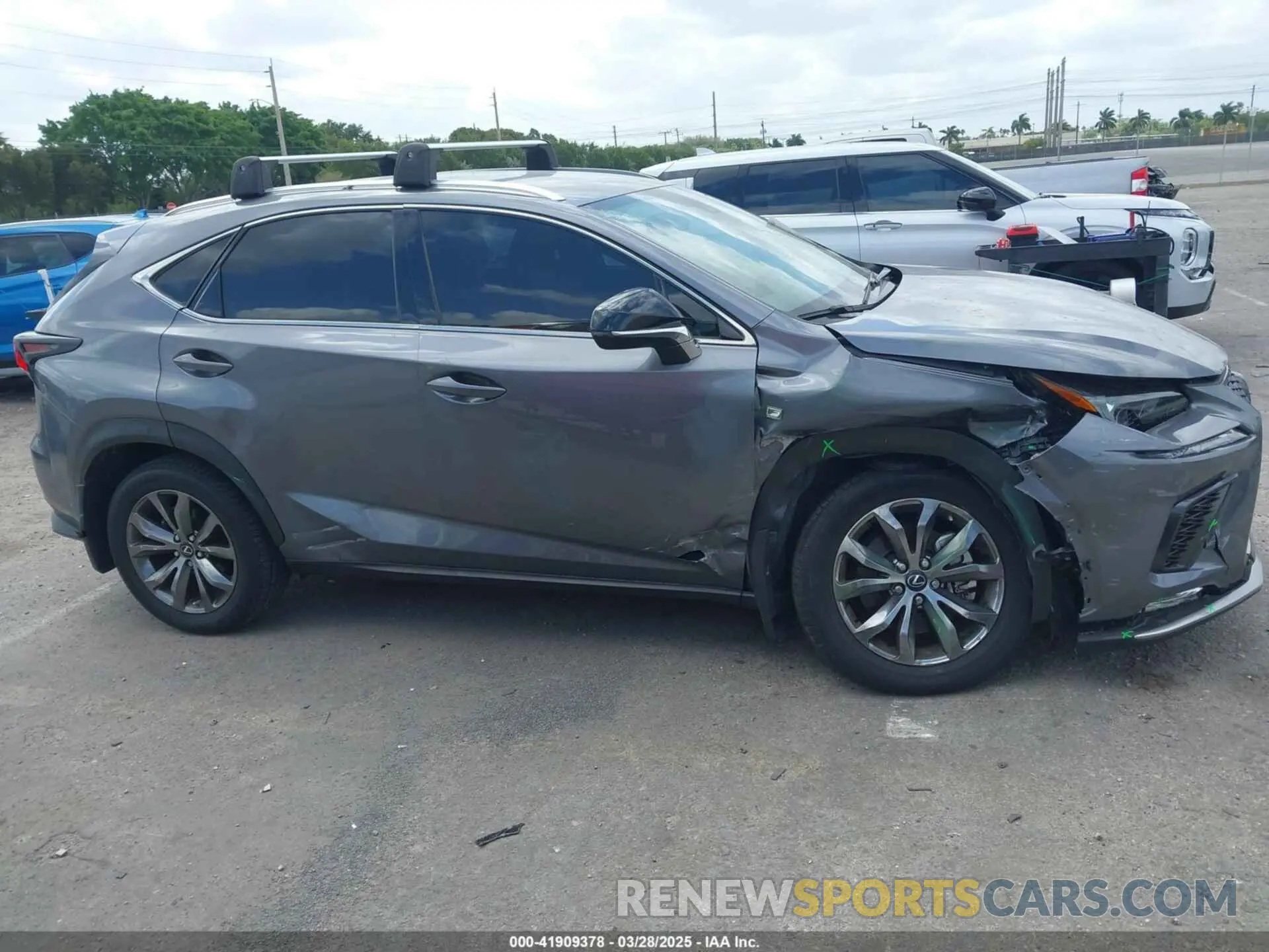 13 fotografías del automóvil dañado JTJSARBZ1M2198603 LEXUS NX 300 2021