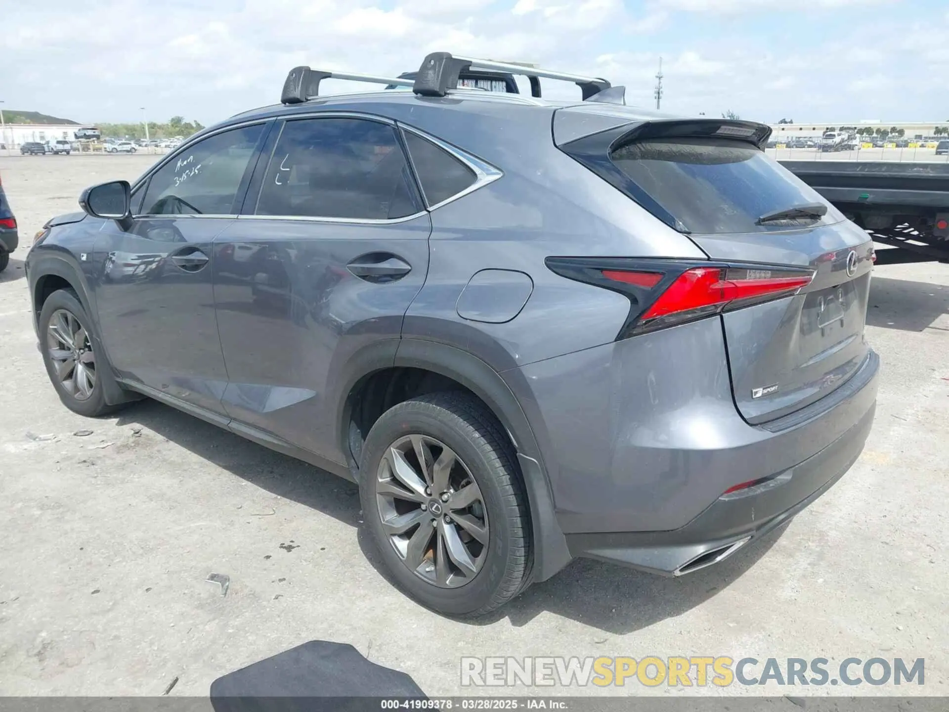 3 fotografías del automóvil dañado JTJSARBZ1M2198603 LEXUS NX 300 2021