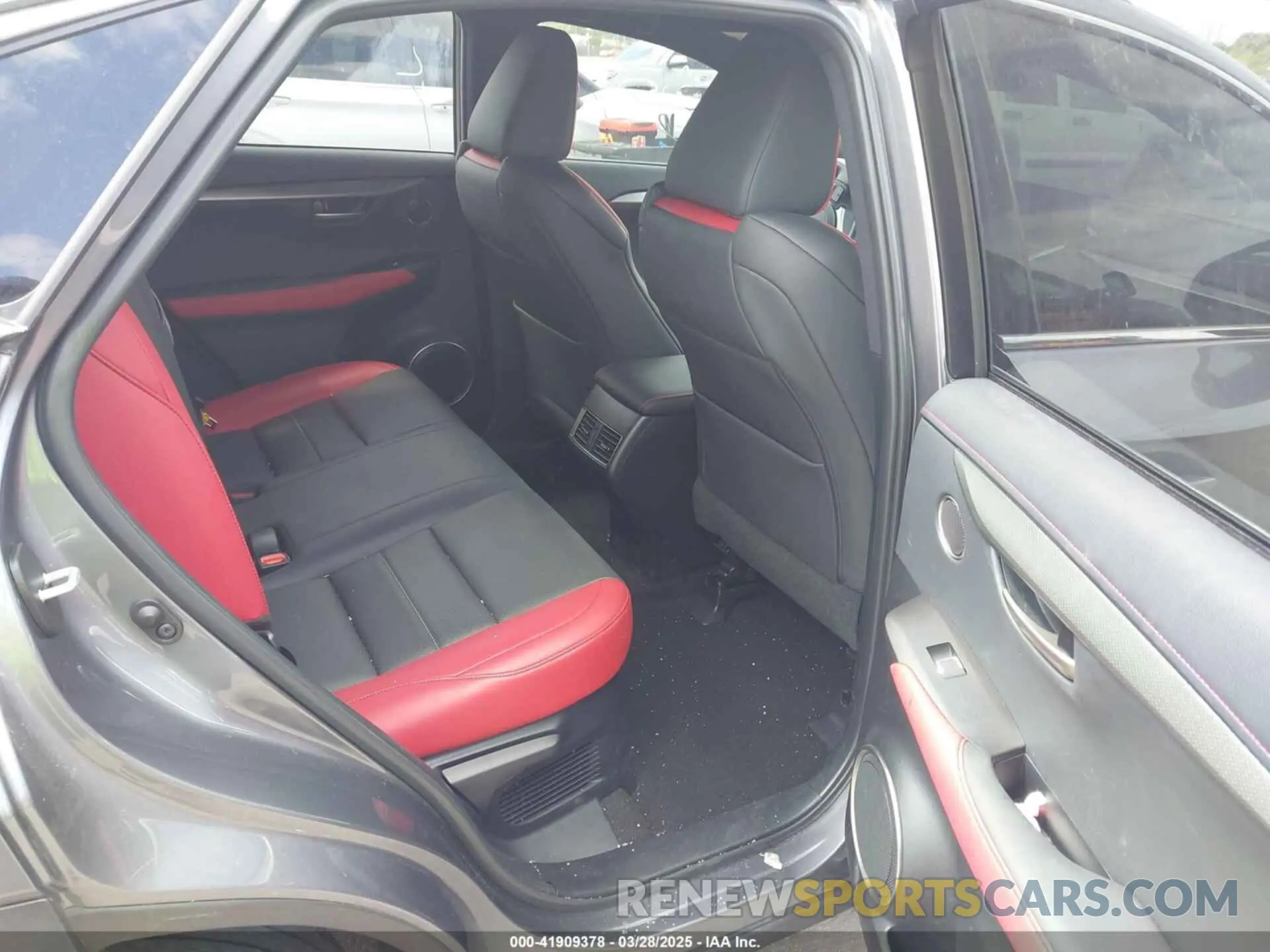 8 fotografías del automóvil dañado JTJSARBZ1M2198603 LEXUS NX 300 2021
