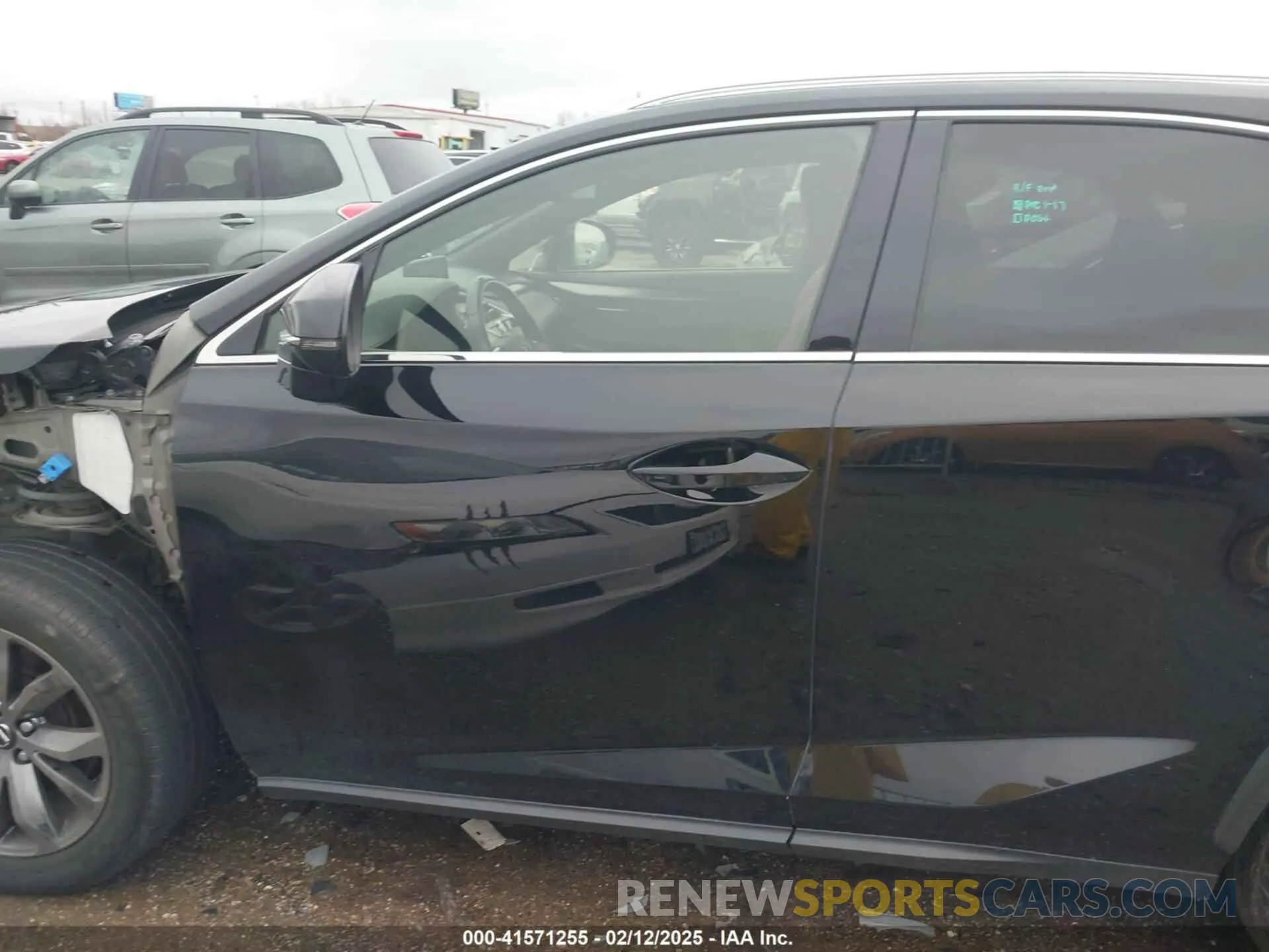 15 fotografías del automóvil dañado JTJSARBZ2M2190994 LEXUS NX 300 2021