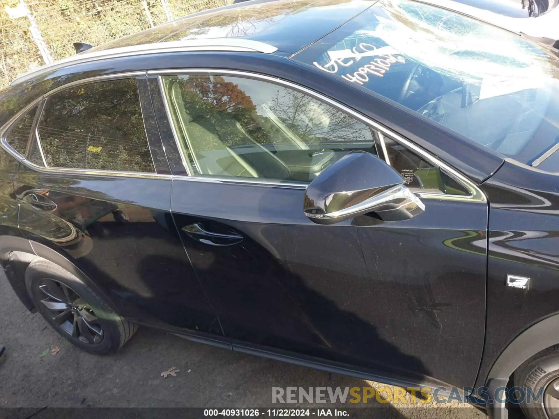 13 fotografías del automóvil dañado JTJSARBZ3M2203039 LEXUS NX 300 2021