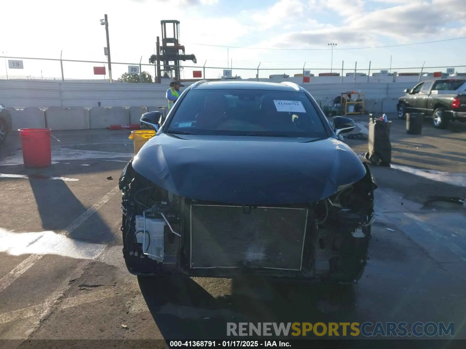 13 fotografías del automóvil dañado JTJSARBZ4M2179737 LEXUS NX 300 2021