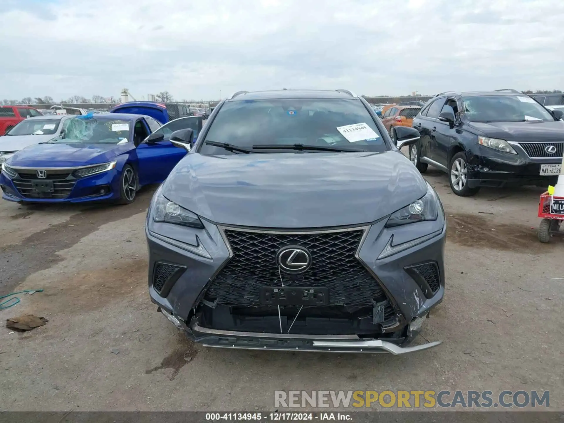 12 fotografías del automóvil dañado JTJSARBZ4M2203258 LEXUS NX 300 2021