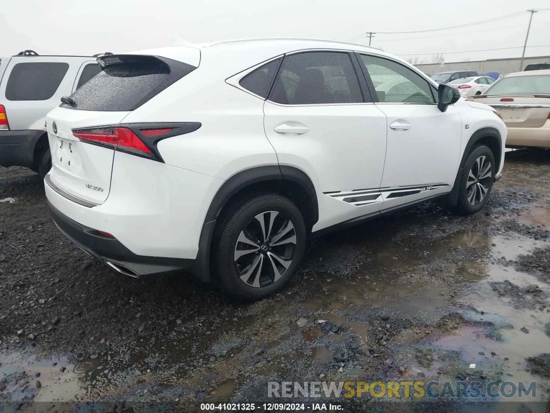 4 fotografías del automóvil dañado JTJSARDZ6M5021671 LEXUS NX 300 2021