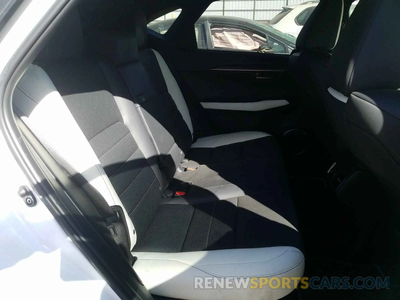 6 fotografías del automóvil dañado JTJYARBZ5K2148035 LEXUS NX 300 BAS 2019
