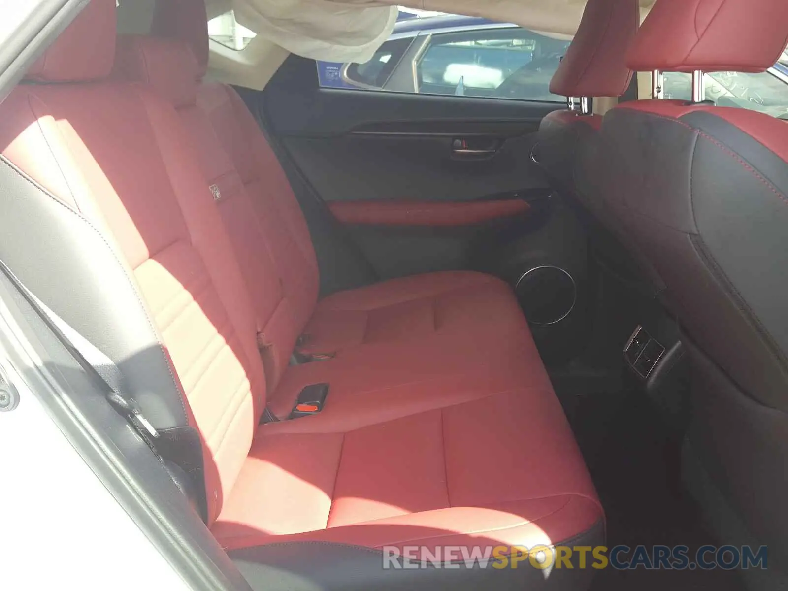 6 fotografías del automóvil dañado JTJAARBZ6L5006049 LEXUS NX 300 BAS 2020