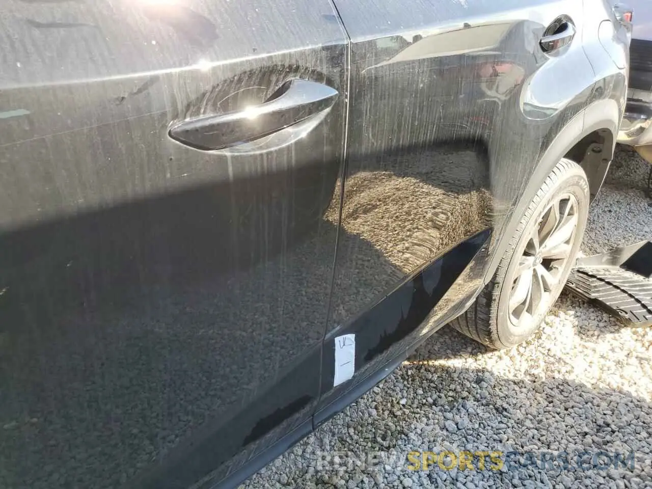 12 fotografías del automóvil dañado JTJJARBZ4L2172183 LEXUS NX 300 F S 2020