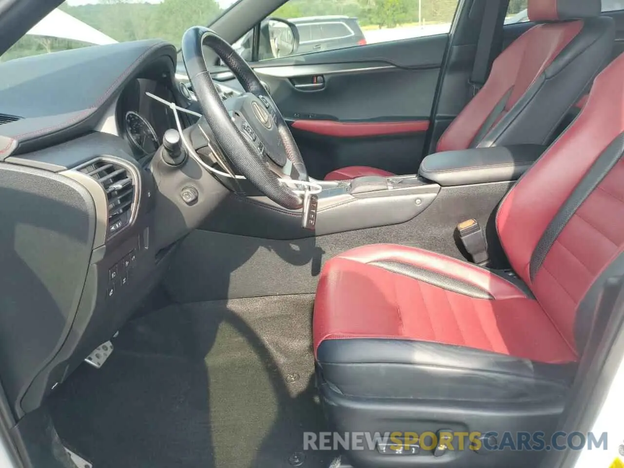 7 fotografías del automóvil dañado JTJSARDZ1L2235368 LEXUS NX 300 F S 2020