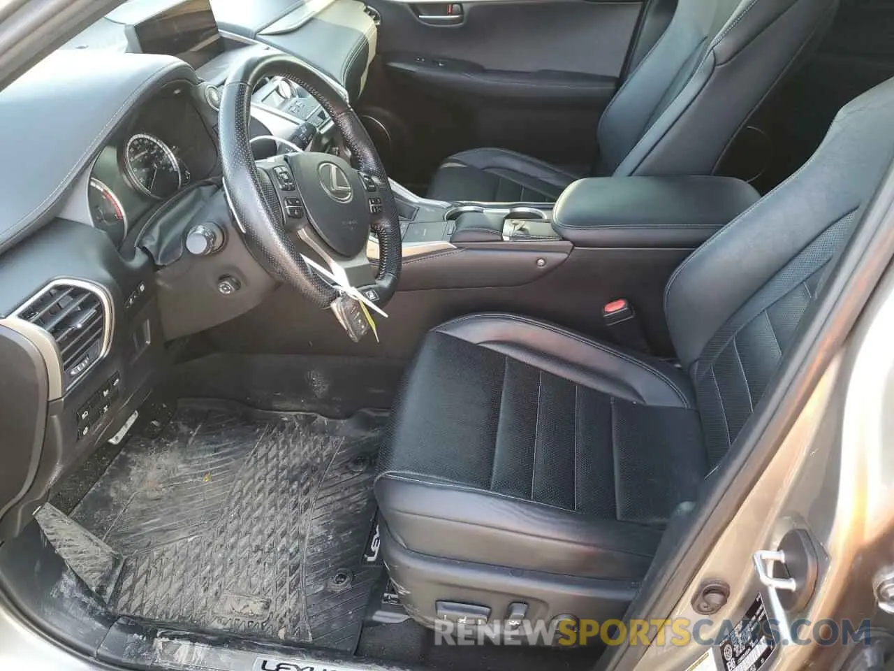 7 fotografías del automóvil dañado JTJSARDZ2L5003795 LEXUS NX 300 F S 2020