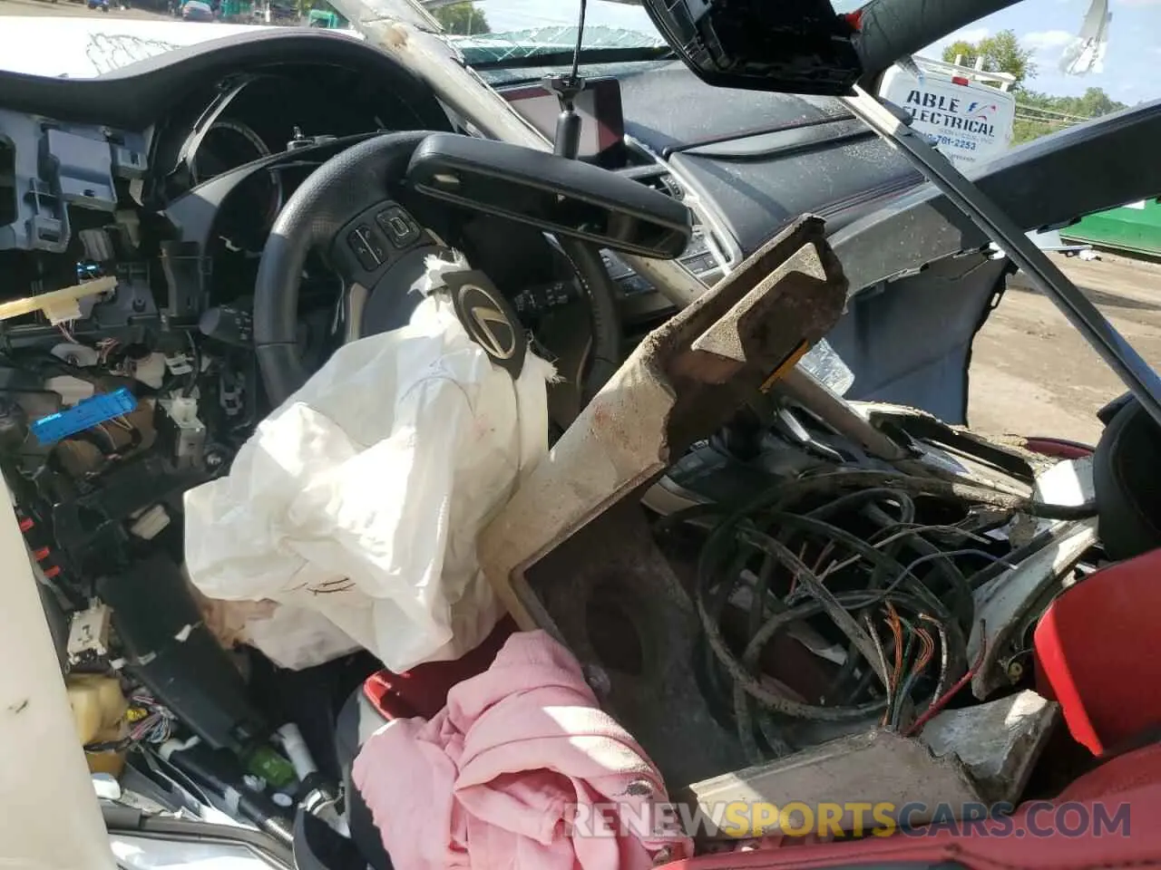 8 fotografías del automóvil dañado JTJSARDZ5L5006917 LEXUS NX 300 F S 2020