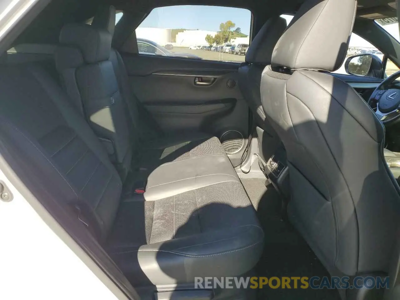 11 fotografías del automóvil dañado JTJSARDZ7L5011357 LEXUS NX 300 F S 2020