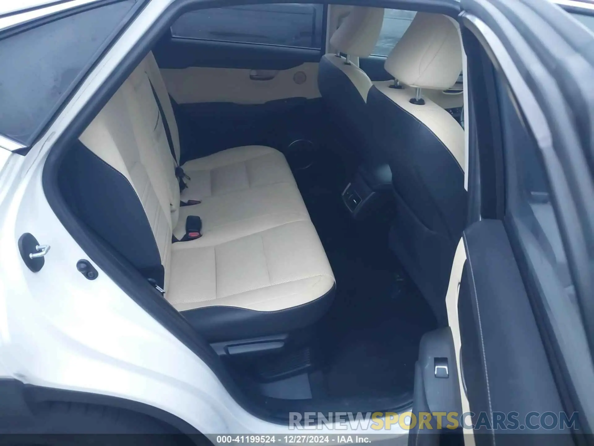 8 fotografías del automóvil dañado JTJBJRBZ2K2105844 LEXUS NX 300H 2019