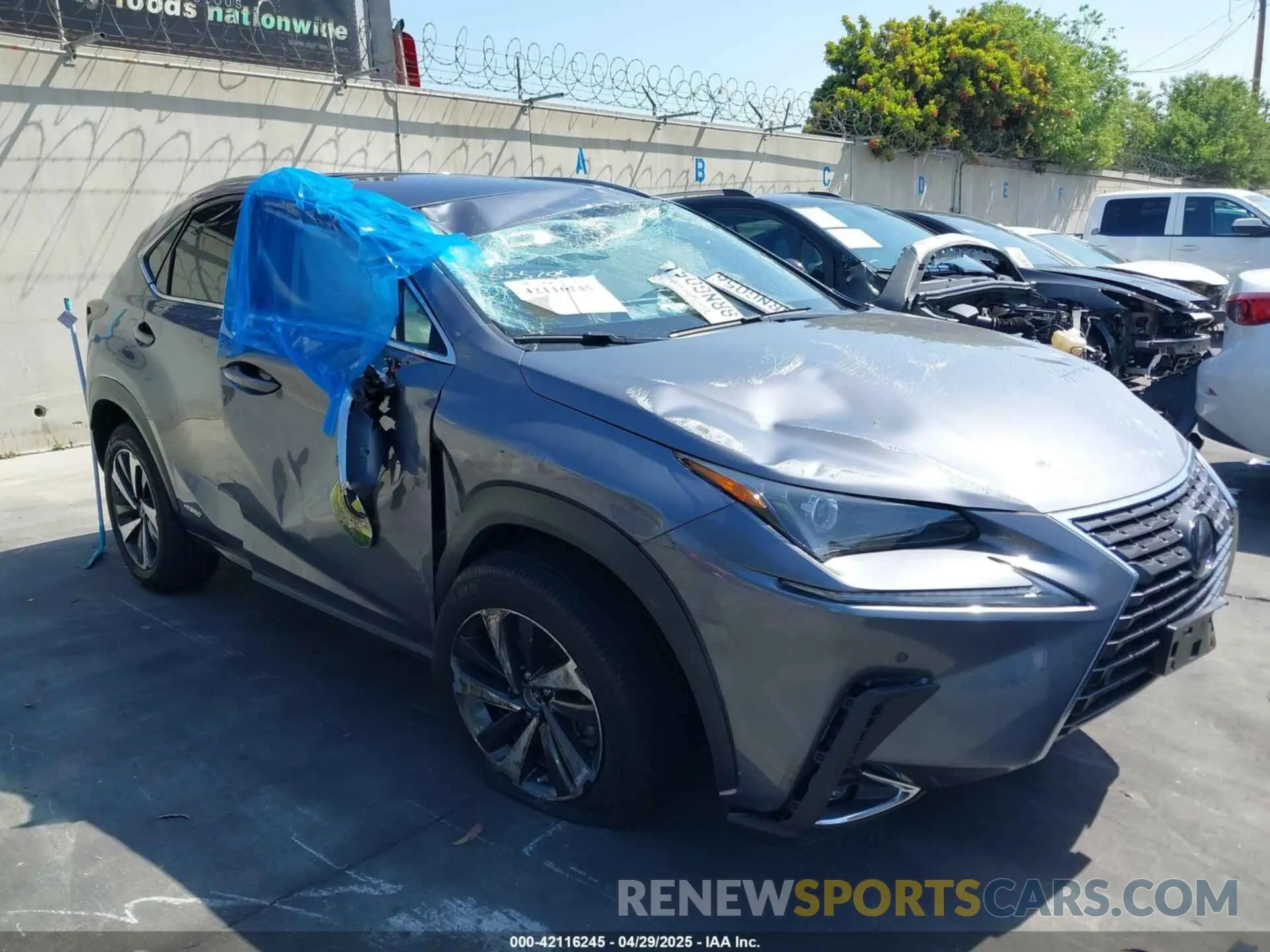 1 fotografías del automóvil dañado JTJGJRDZ7L5008111 LEXUS NX 300H 2020