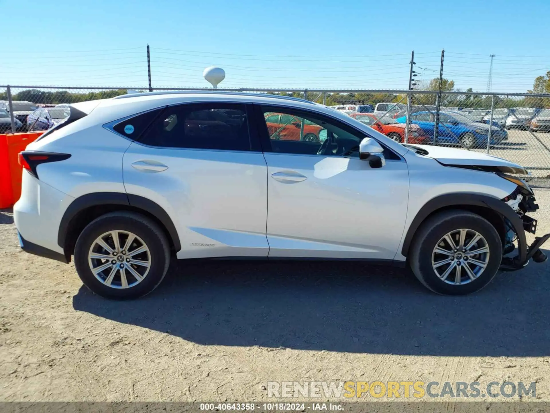 13 fotografías del automóvil dañado JTJDJRDZ8M5010678 LEXUS NX 300H 2021