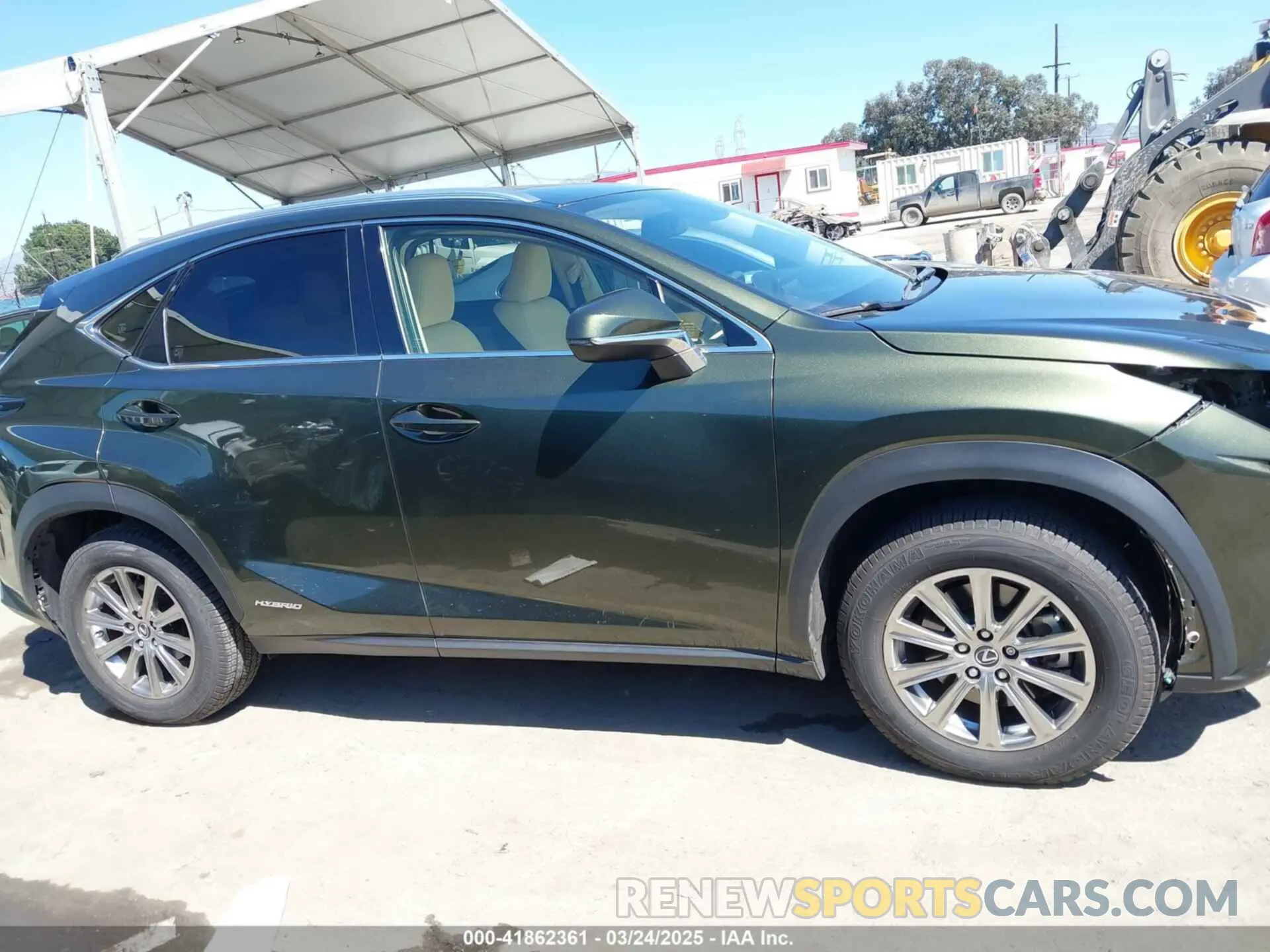 14 fotografías del automóvil dañado JTJDJRDZ9M2166973 LEXUS NX 300H 2021