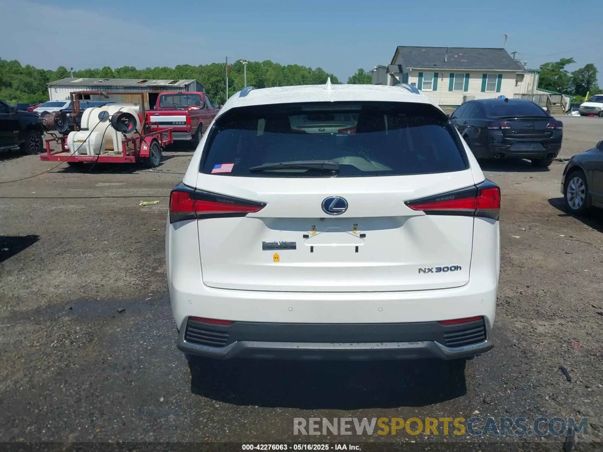 17 fotografías del automóvil dañado JTJDJRDZXM2167453 LEXUS NX 300H 2021