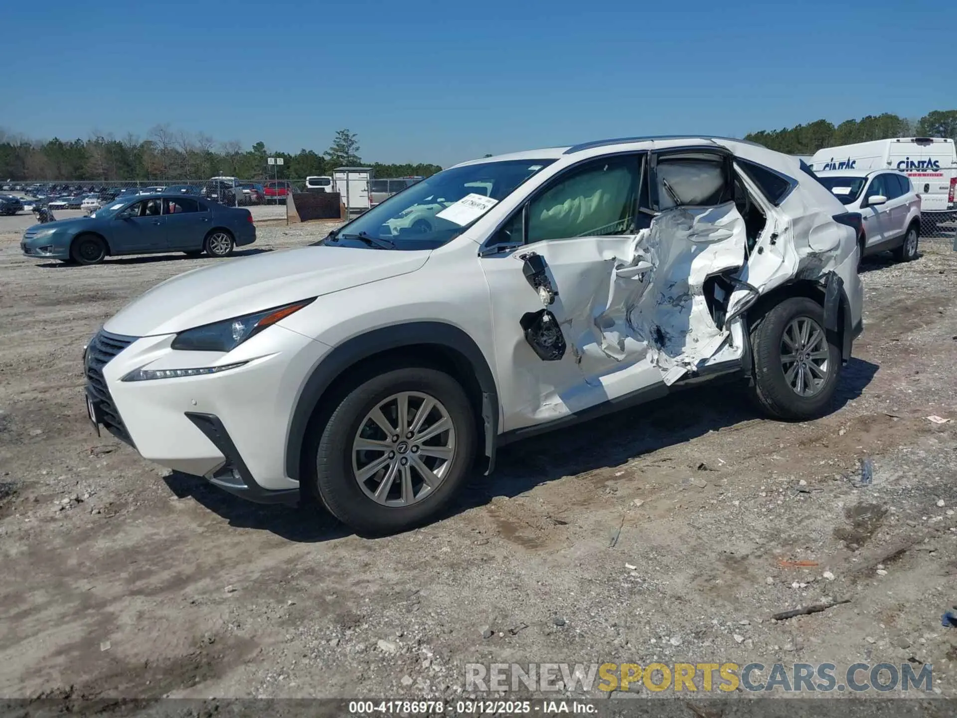 2 fotografías del automóvil dañado JTJDJRDZXM5011492 LEXUS NX 300H 2021