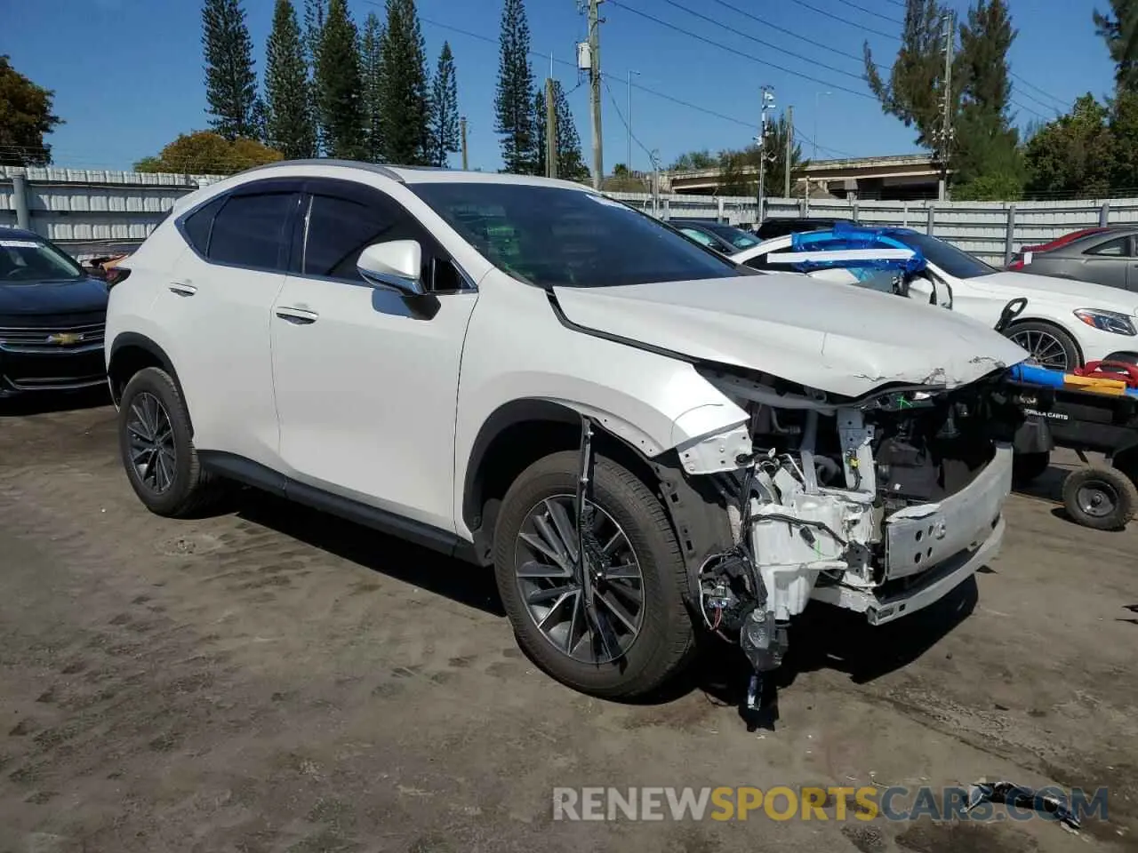 4 fotografías del automóvil dañado 2T2GGCEZ2NC005342 LEXUS NX 350 2022