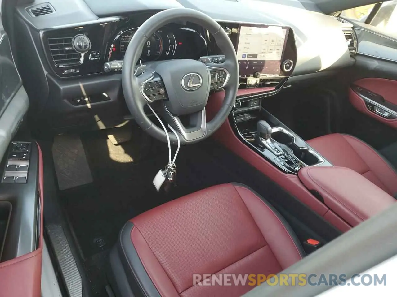 8 fotografías del automóvil dañado 2T2GGCEZ5NC002810 LEXUS NX 350 2022