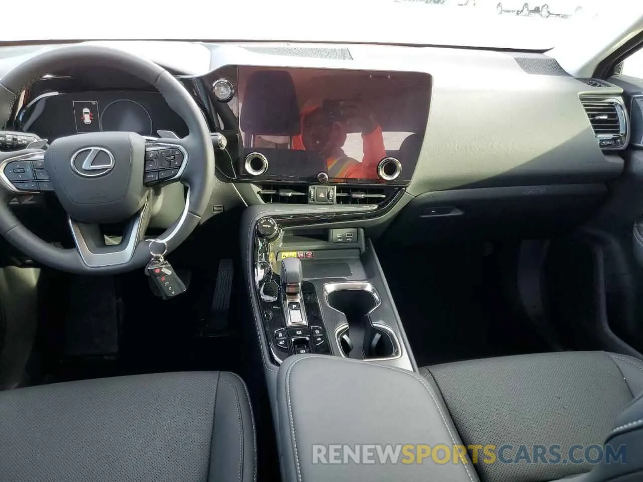 8 fotografías del automóvil dañado 2T2GGCEZ8NC008536 LEXUS NX 350 2022