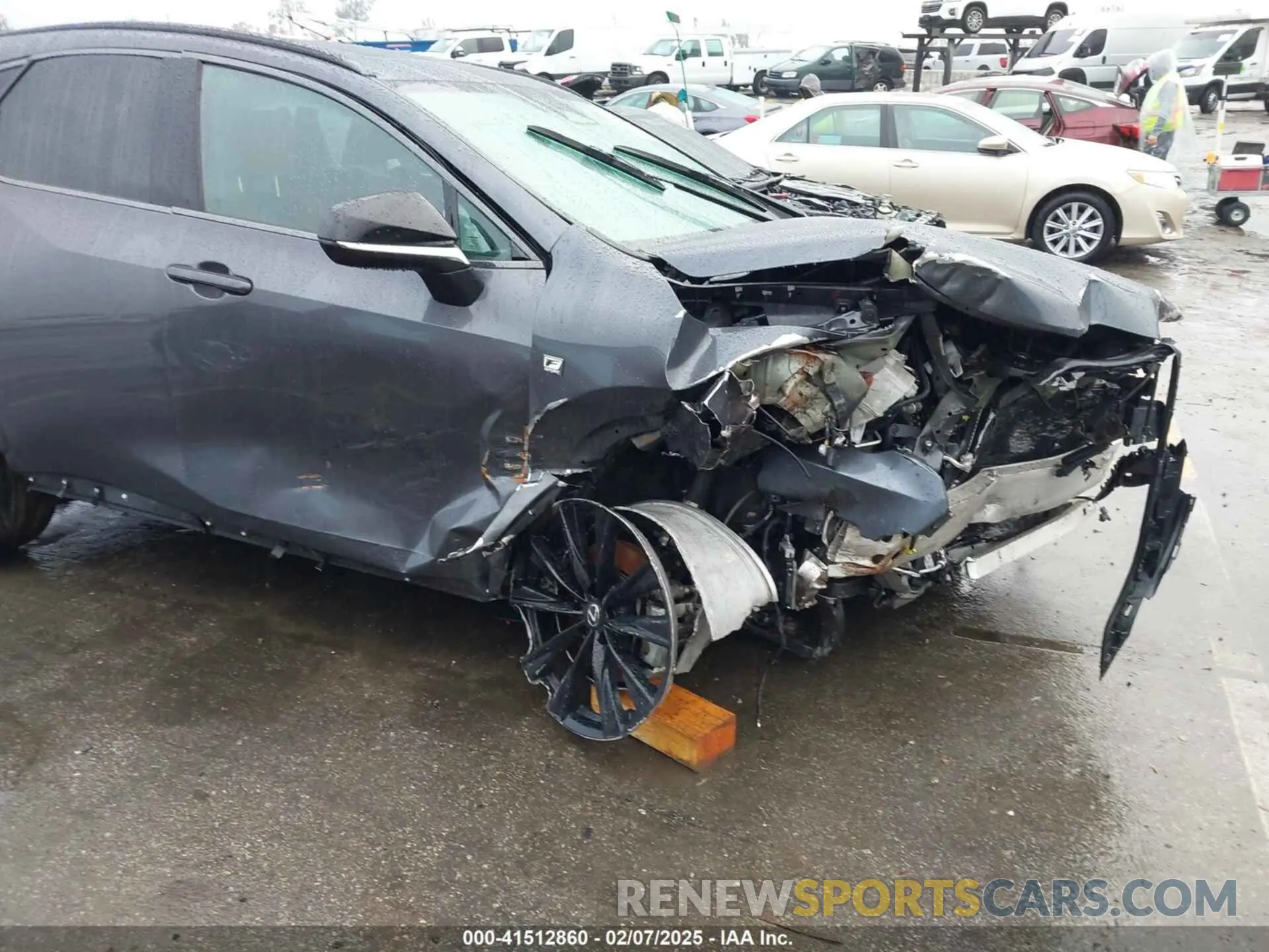 16 fotografías del automóvil dañado 2T2KGCEZ4NC012724 LEXUS NX 350 2022