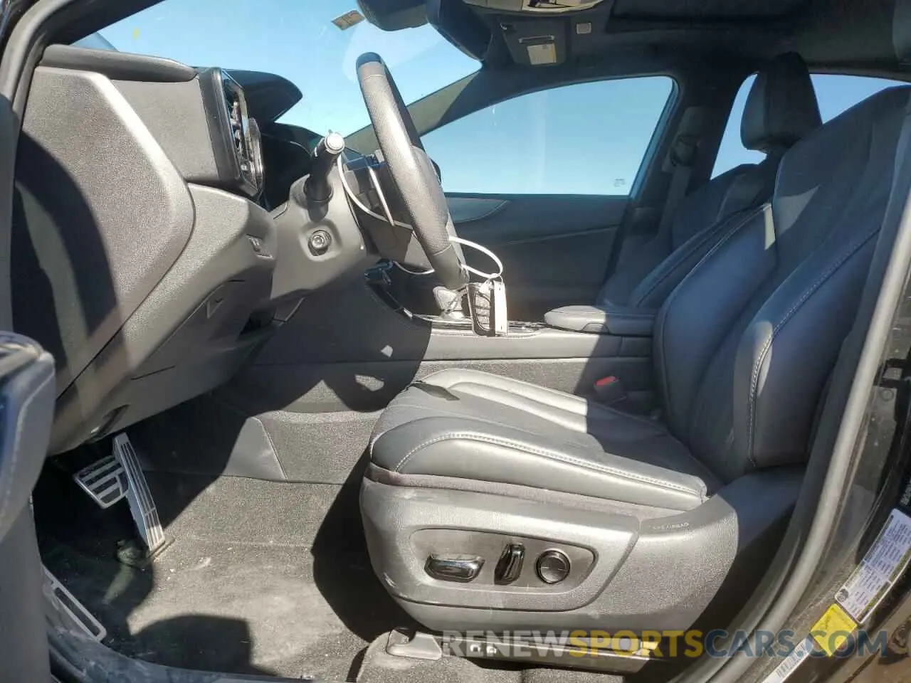 7 fotografías del automóvil dañado 2T2KGCEZXNC005132 LEXUS NX 350 2022