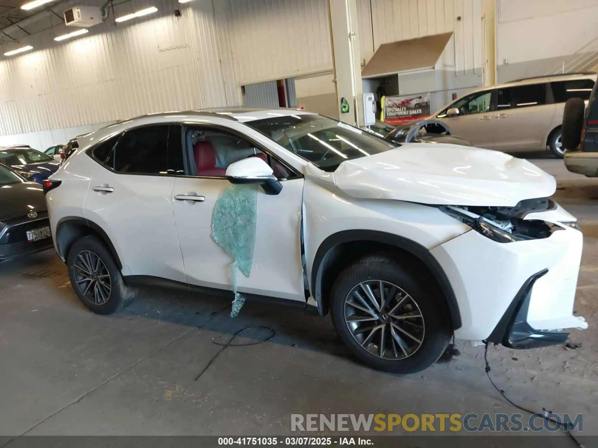 14 fotografías del automóvil dañado JTJAGCEZ8N5001736 LEXUS NX 350 2022