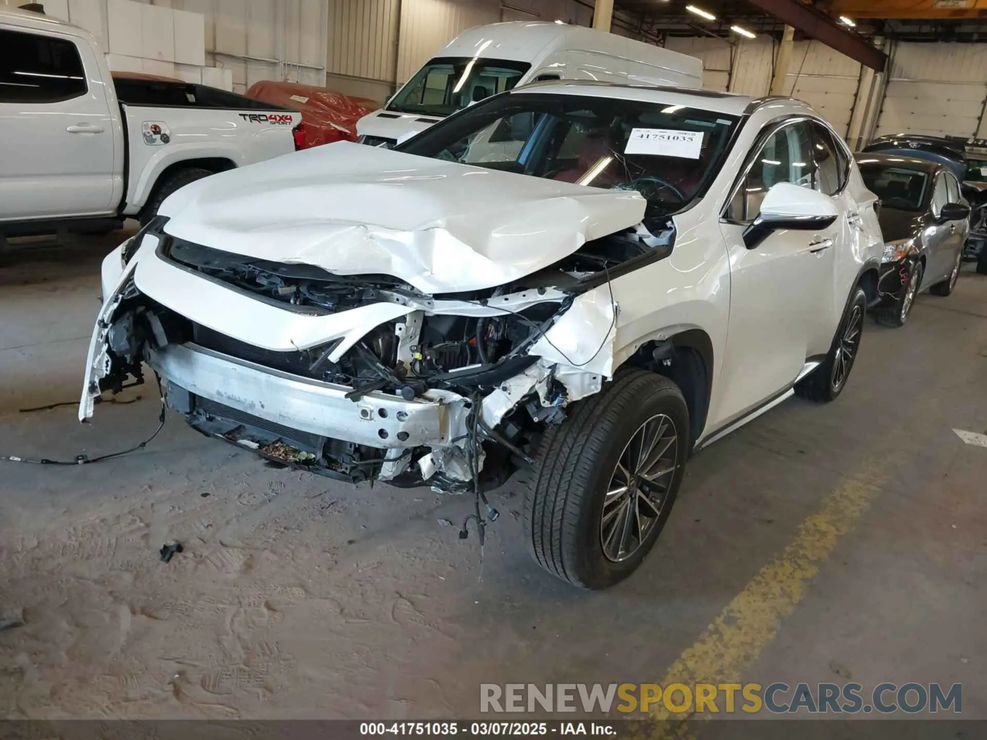 2 fotografías del automóvil dañado JTJAGCEZ8N5001736 LEXUS NX 350 2022