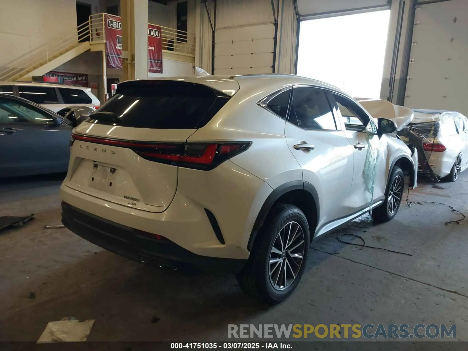4 fotografías del automóvil dañado JTJAGCEZ8N5001736 LEXUS NX 350 2022