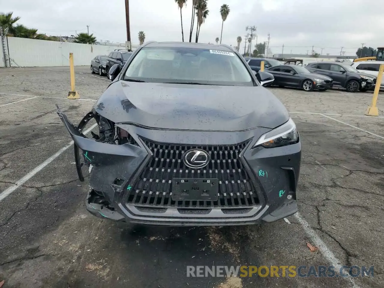 5 fotografías del automóvil dañado JTJGGCEZ2N5003802 LEXUS NX 350 2022