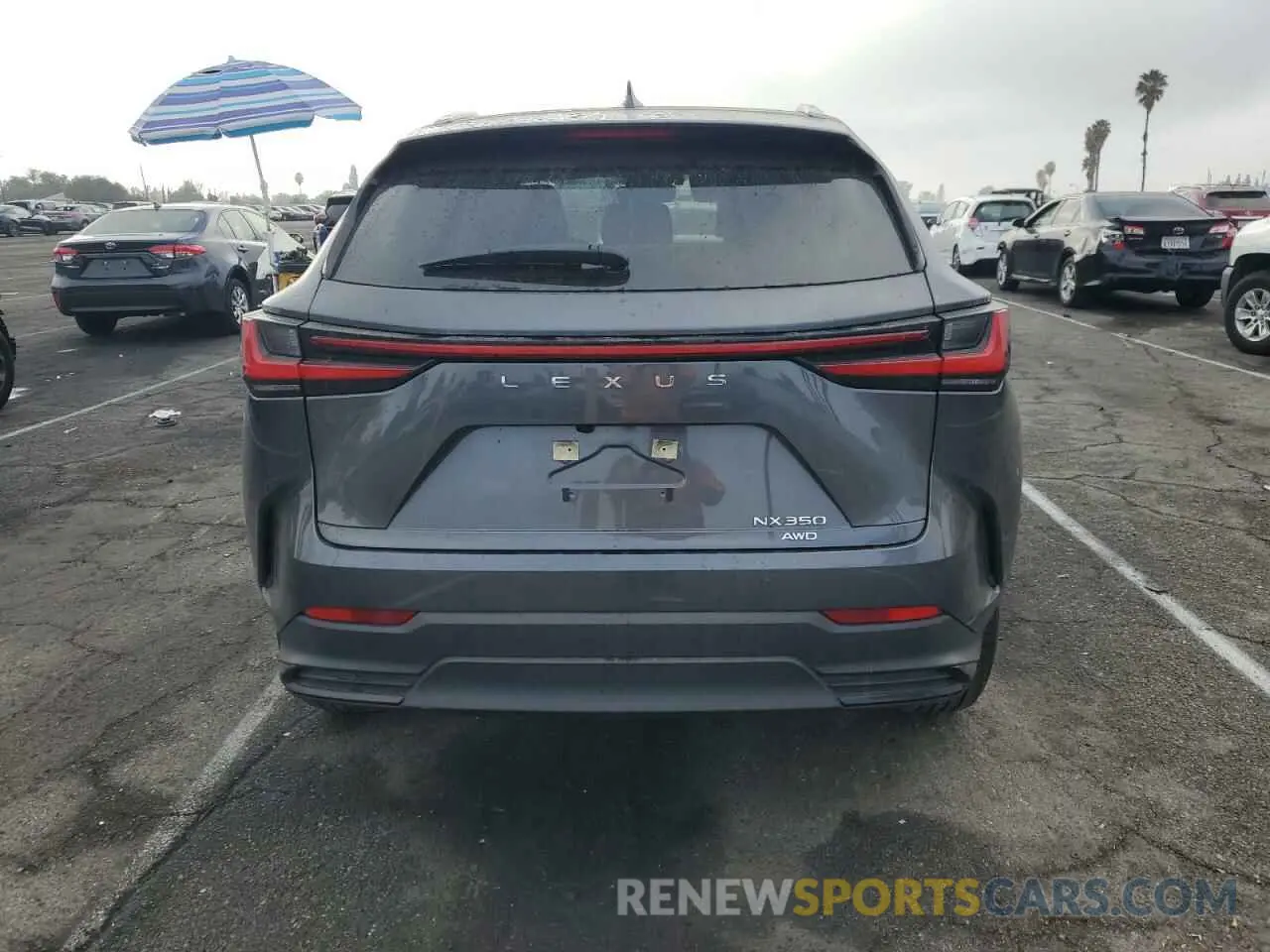6 fotografías del automóvil dañado JTJGGCEZ2N5003802 LEXUS NX 350 2022