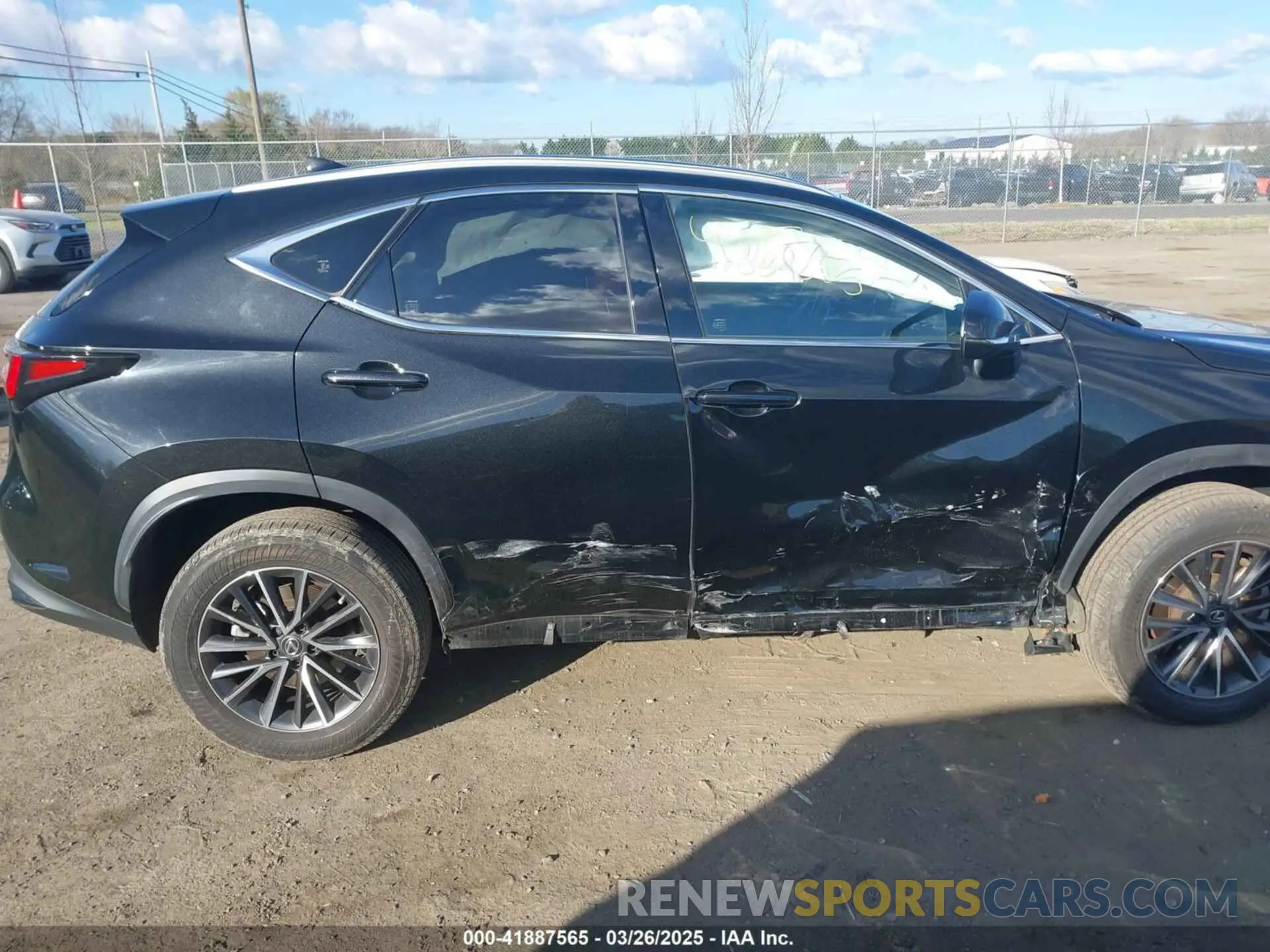 13 fotografías del automóvil dañado JTJGGCEZ4N5001291 LEXUS NX 350 2022