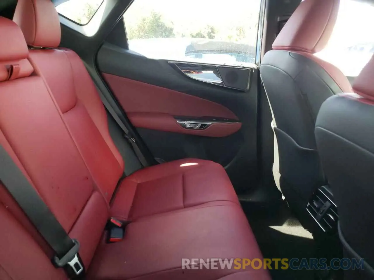 6 fotografías del automóvil dañado JTJGGCEZ7N5003326 LEXUS NX 350 2022