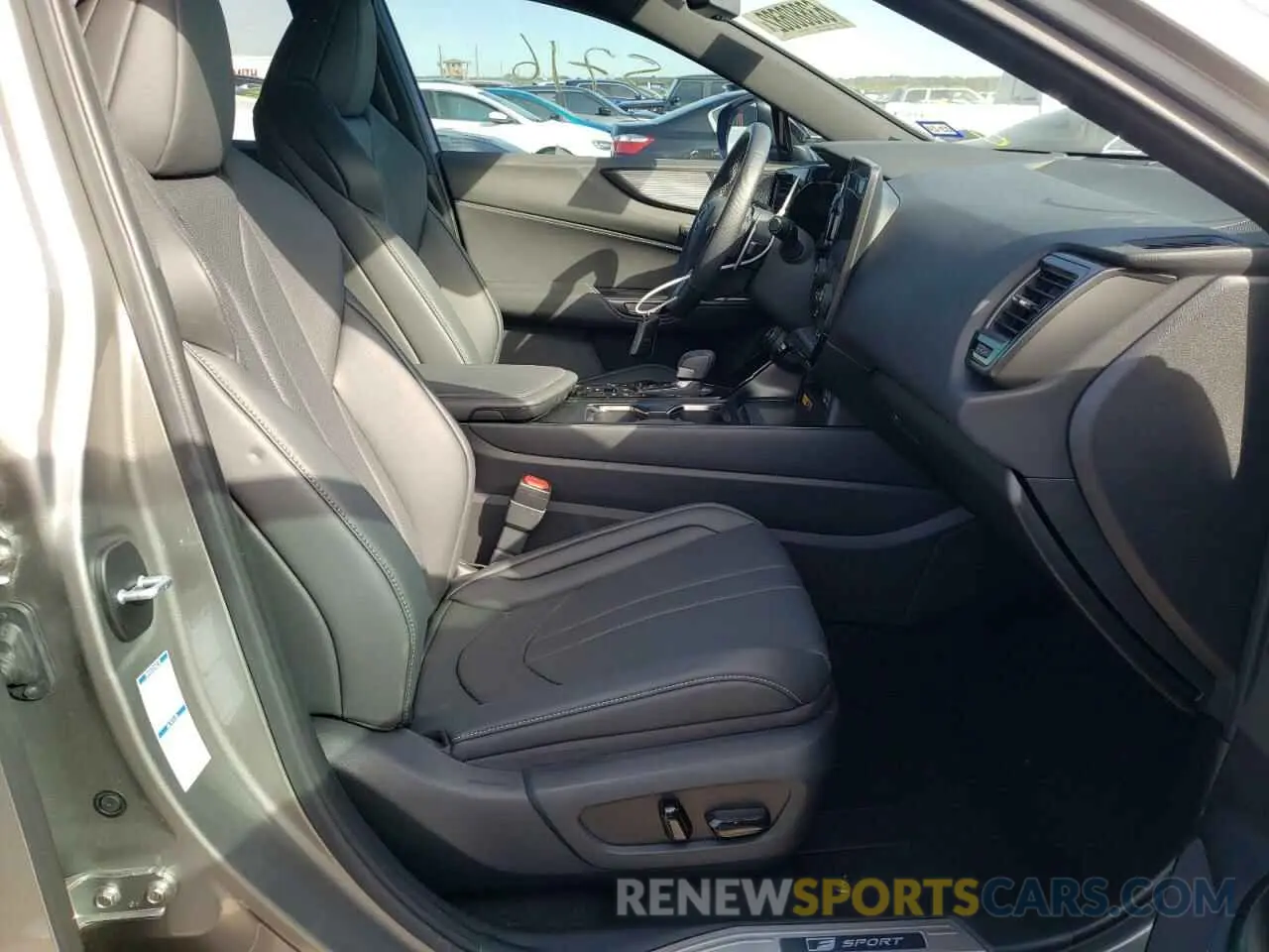 5 fotografías del automóvil dañado JTJKGCEZ9N2000830 LEXUS NX 350 2022