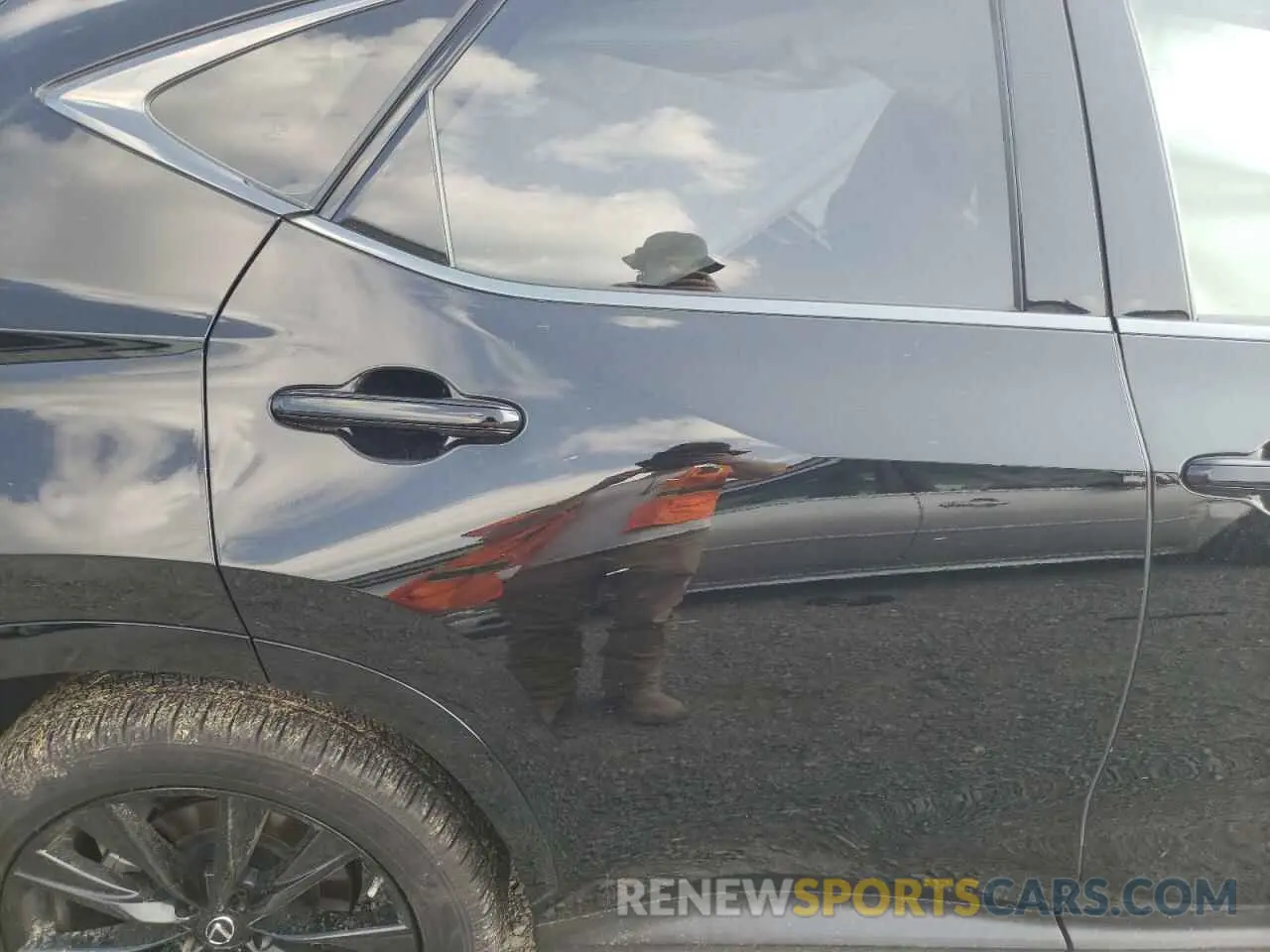 11 fotografías del automóvil dañado JTJKGCEZXN2005714 LEXUS NX 350 2022