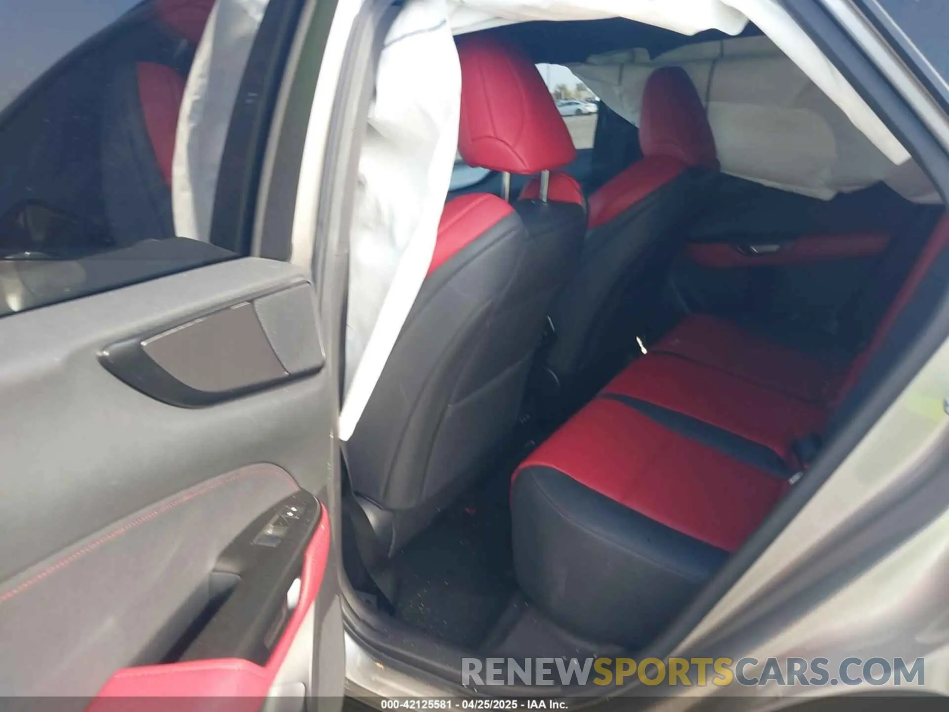 8 fotografías del automóvil dañado JTJKGCEZXN5001287 LEXUS NX 350 2022