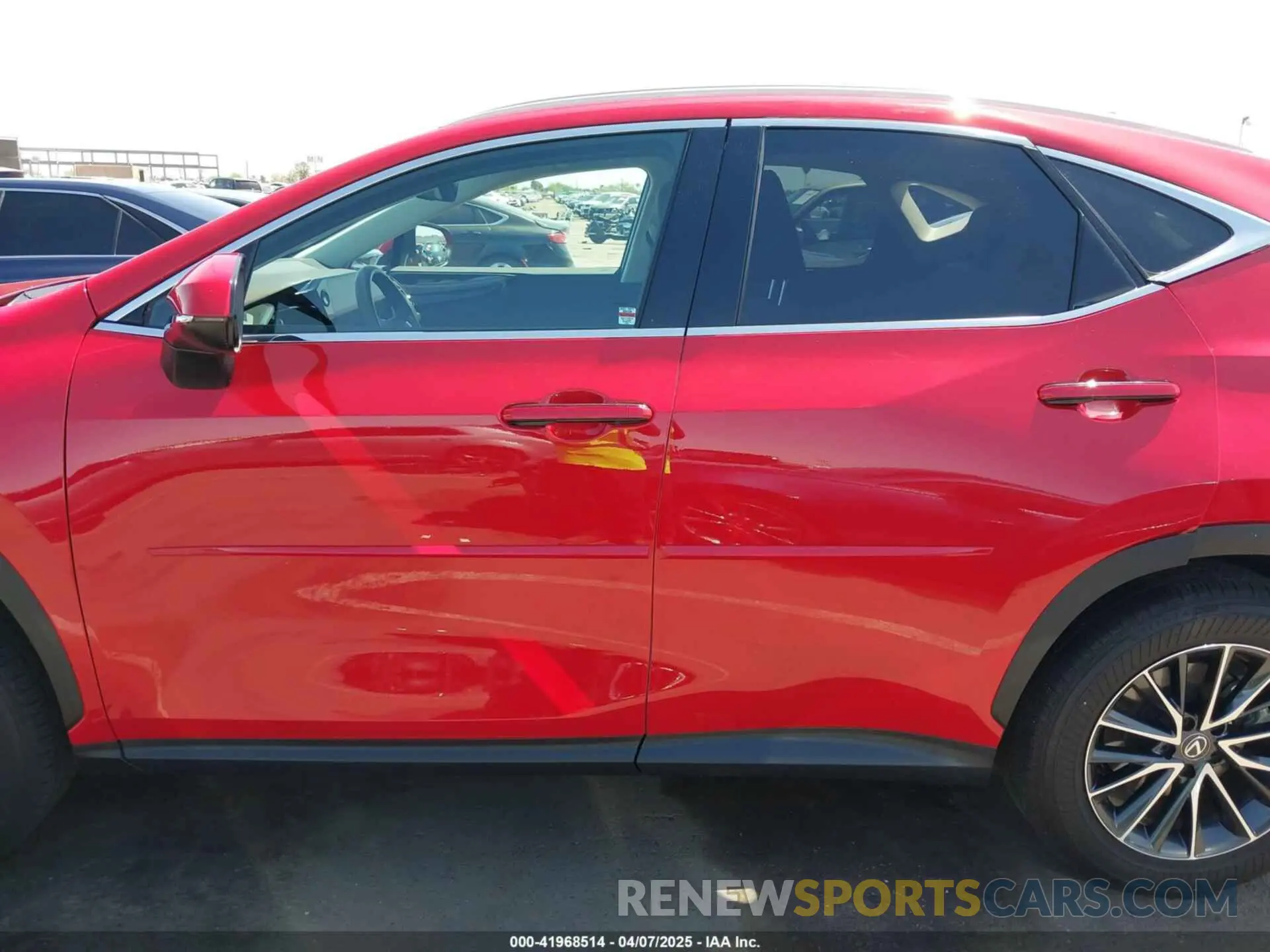 14 fotografías del automóvil dañado 2T2GGCEZ2PC020362 LEXUS NX 350 2023
