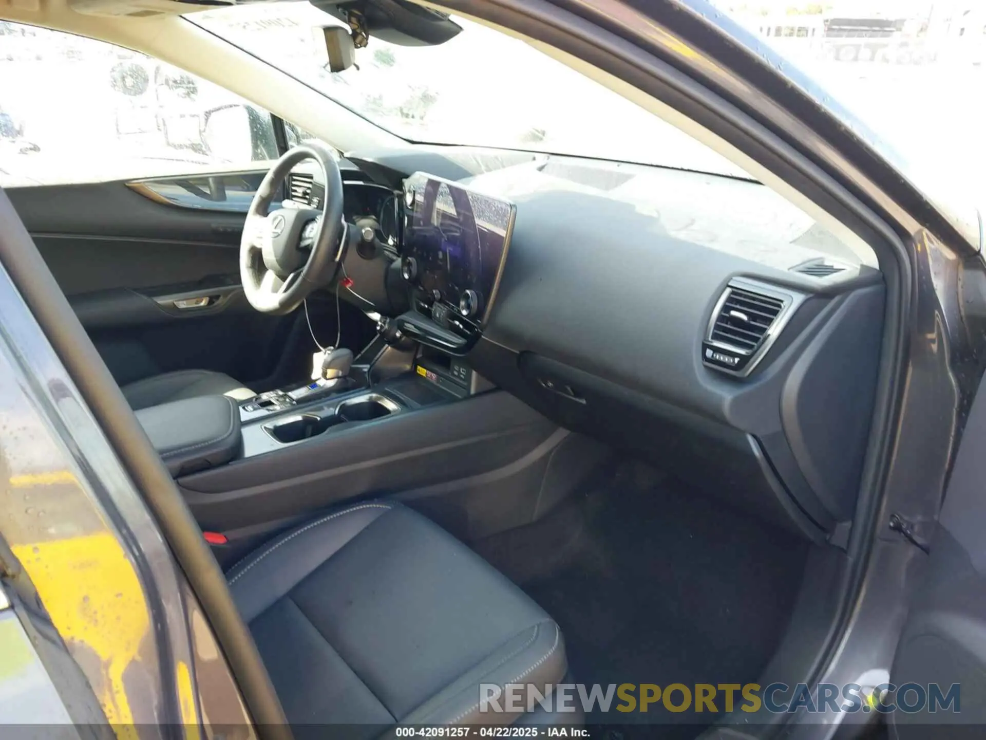 5 fotografías del automóvil dañado 2T2GGCEZ3PC023075 LEXUS NX 350 2023