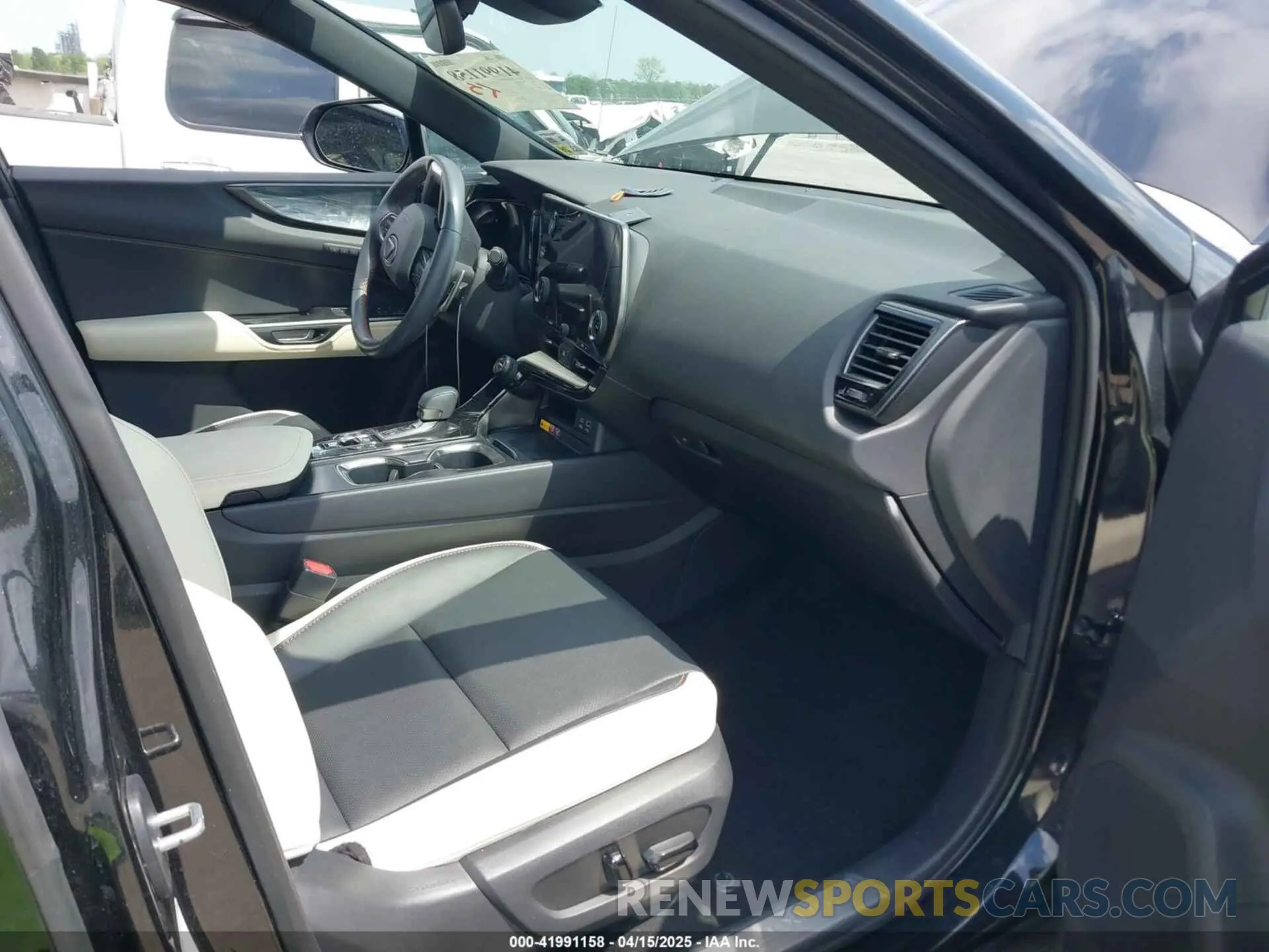 5 fotografías del automóvil dañado 2T2GGCEZ6PC026648 LEXUS NX 350 2023