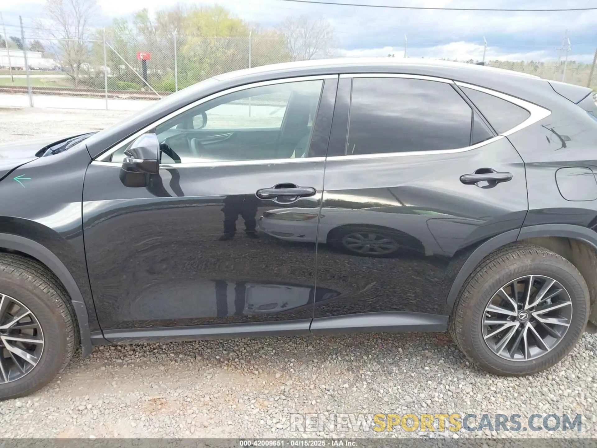 15 fotografías del automóvil dañado 2T2GGCEZXPC027494 LEXUS NX 350 2023