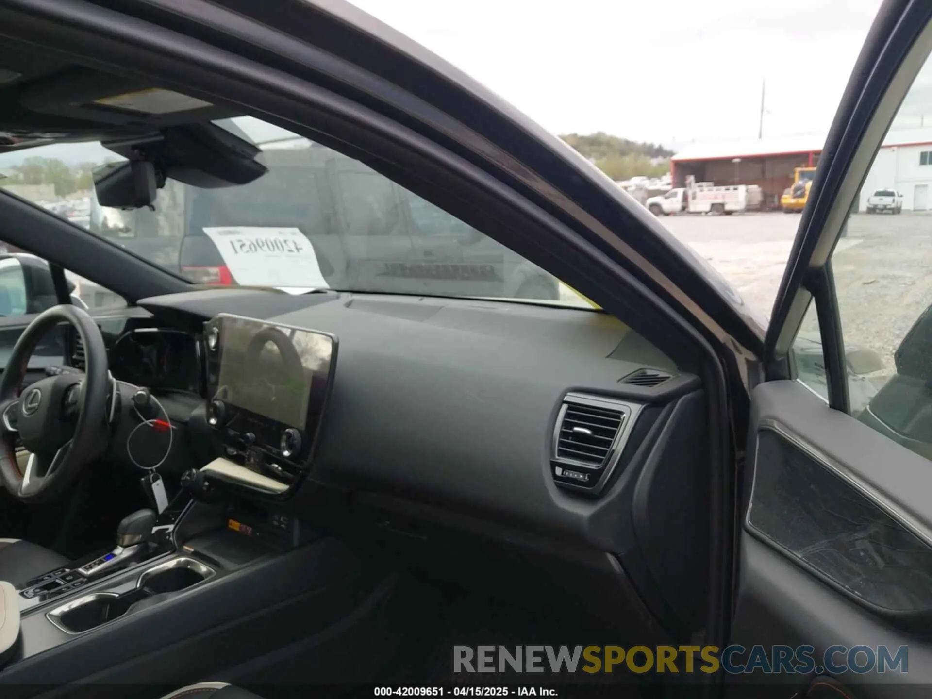 5 fotografías del automóvil dañado 2T2GGCEZXPC027494 LEXUS NX 350 2023