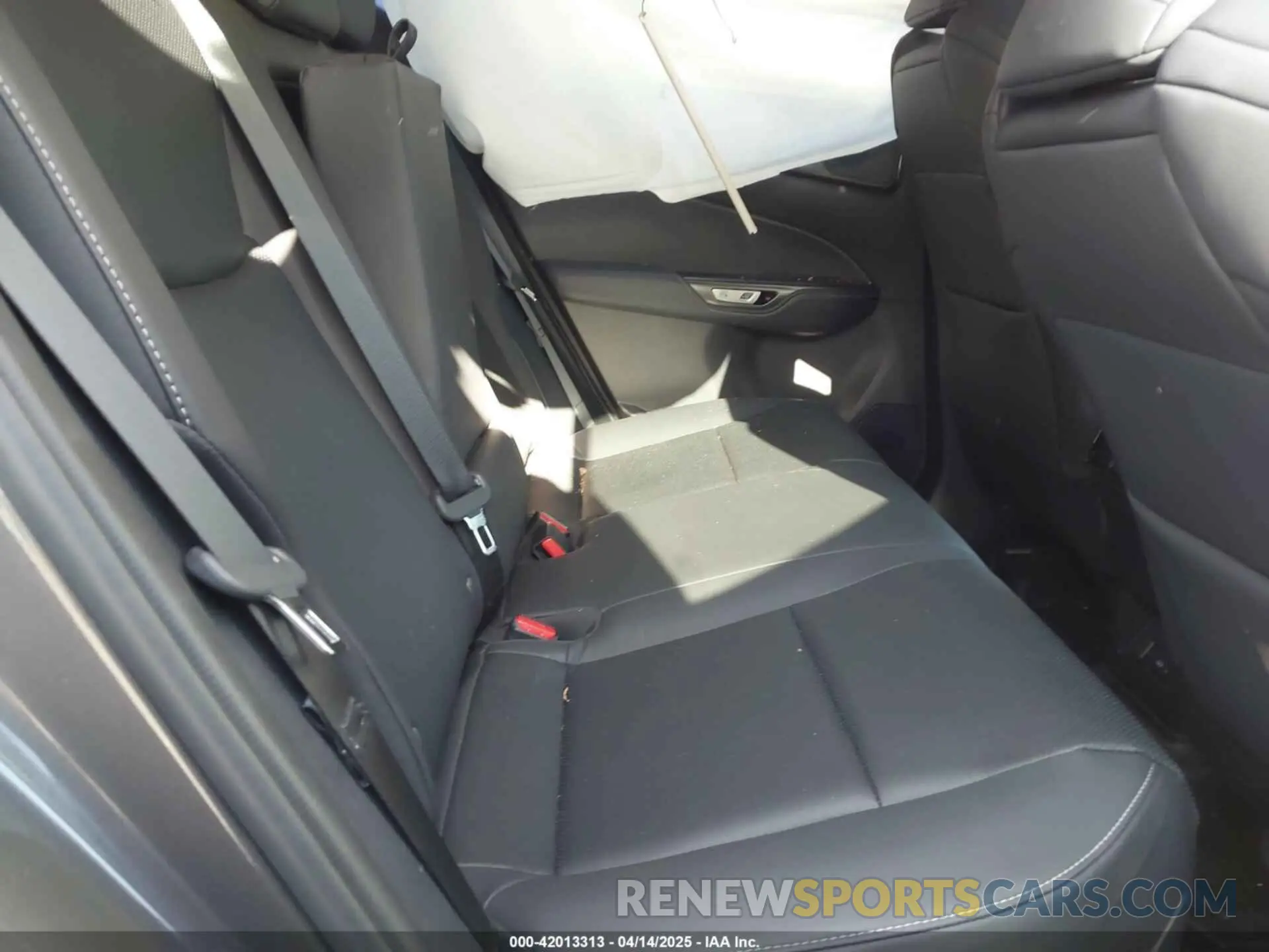 8 fotografías del automóvil dañado 2T2KGCEZXPC018496 LEXUS NX 350 2023