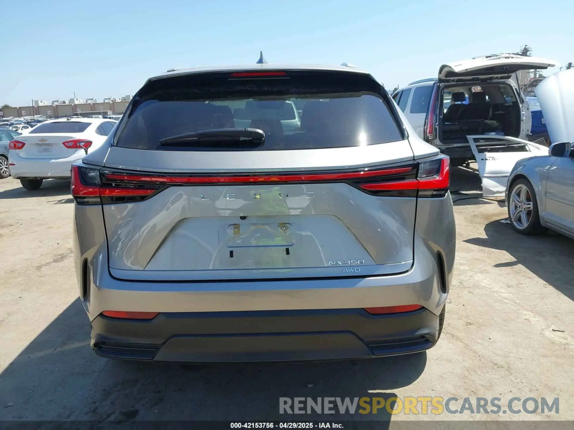 16 fotografías del automóvil dañado 2T2AGCEZ9RC045316 LEXUS NX 350 2024
