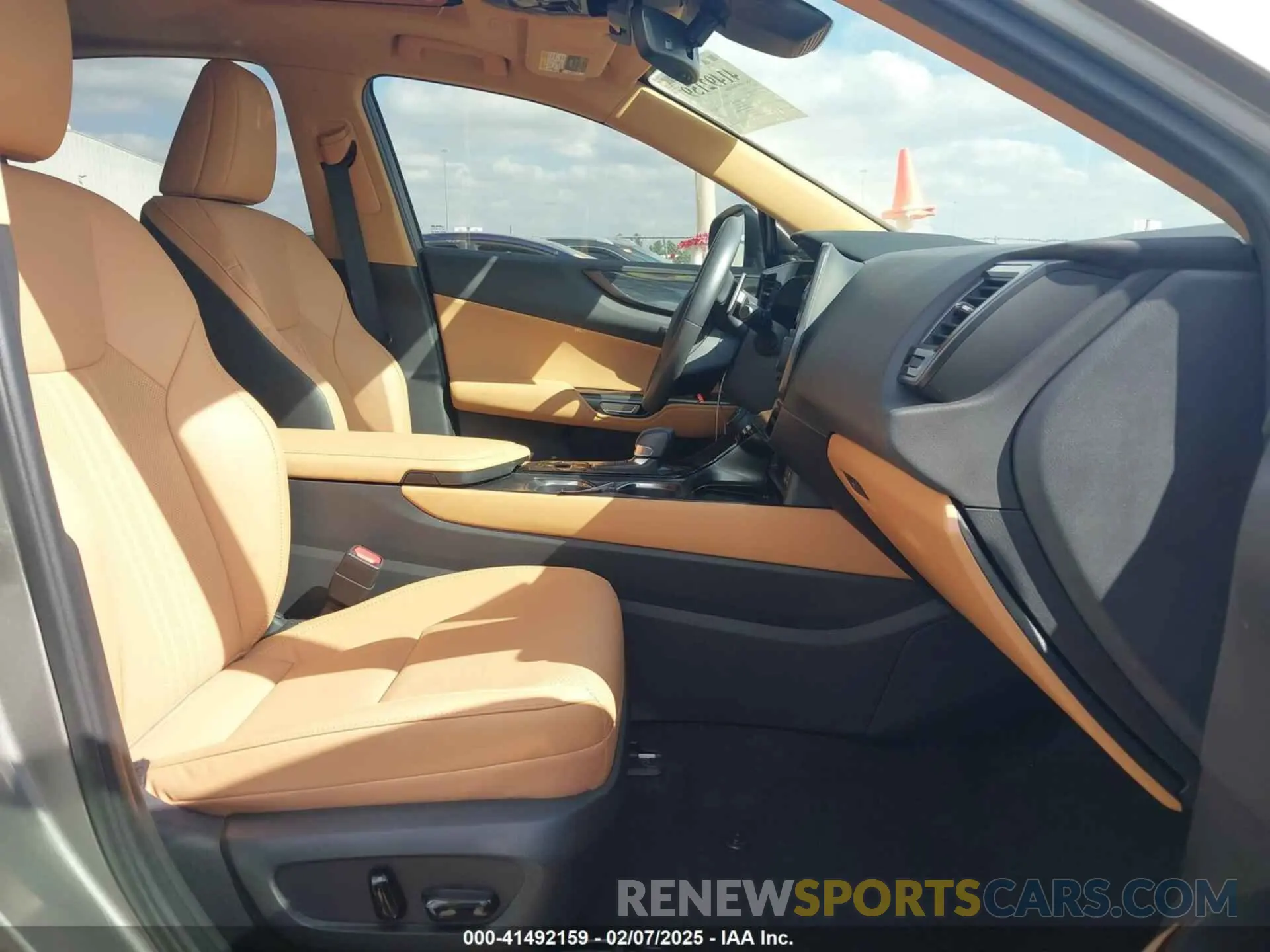 5 fotografías del automóvil dañado 2T2GGCEZXRC038367 LEXUS NX 350 2024
