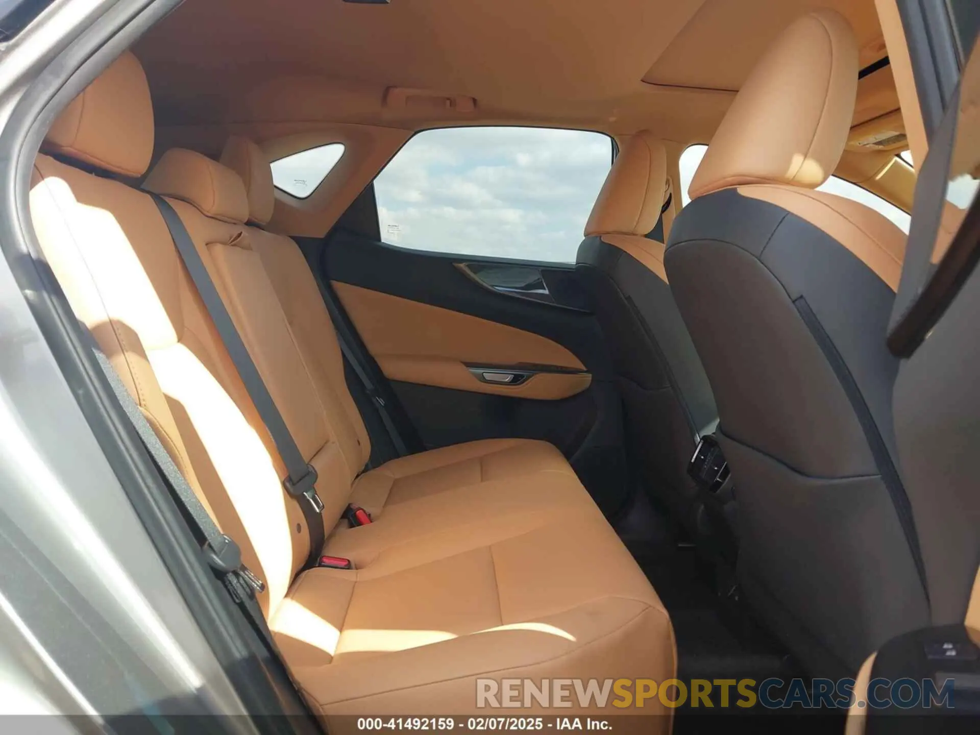 8 fotografías del automóvil dañado 2T2GGCEZXRC038367 LEXUS NX 350 2024