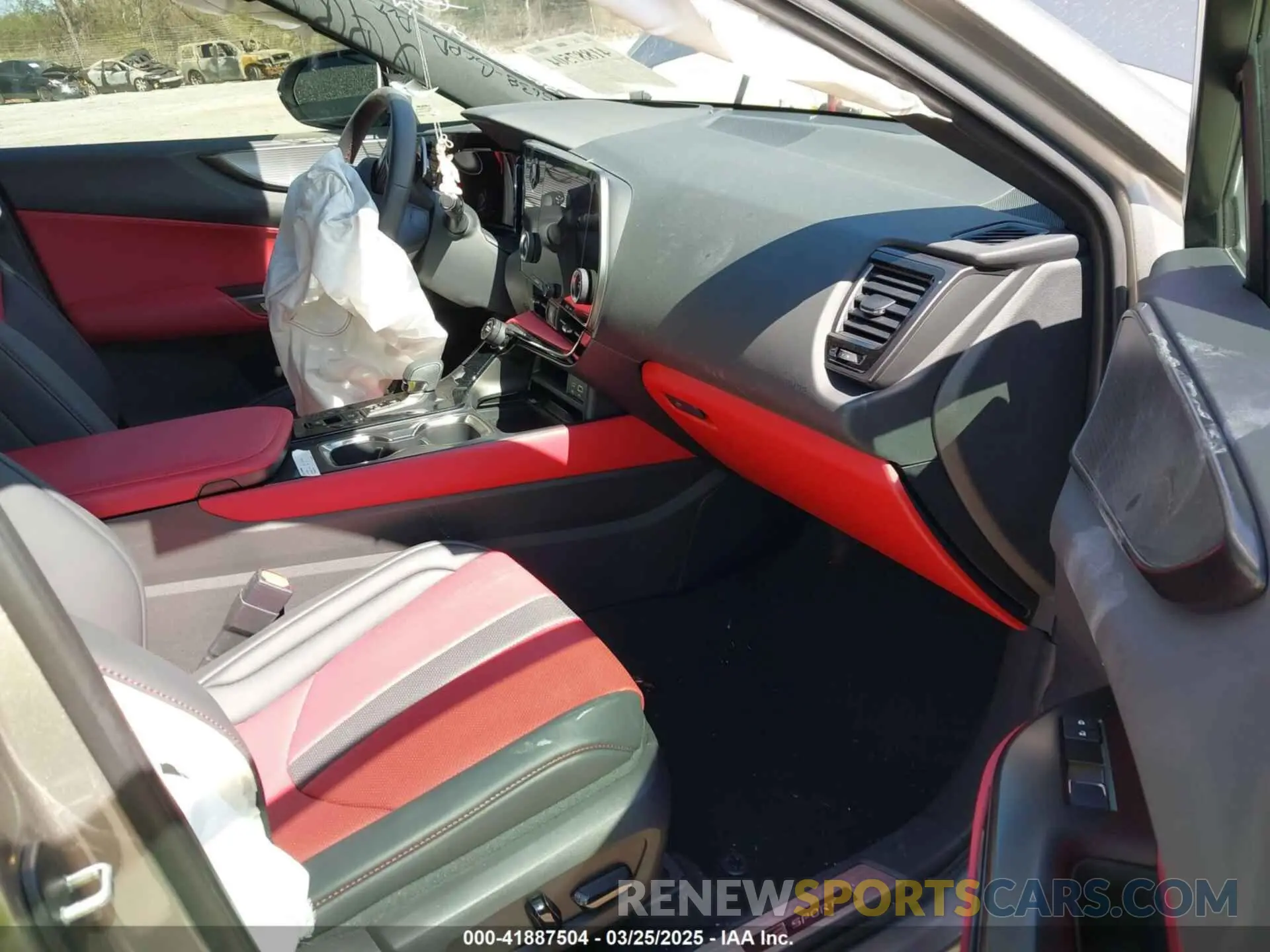 5 fotografías del automóvil dañado 2T2KGCEZ9RC055638 LEXUS NX 350 2024
