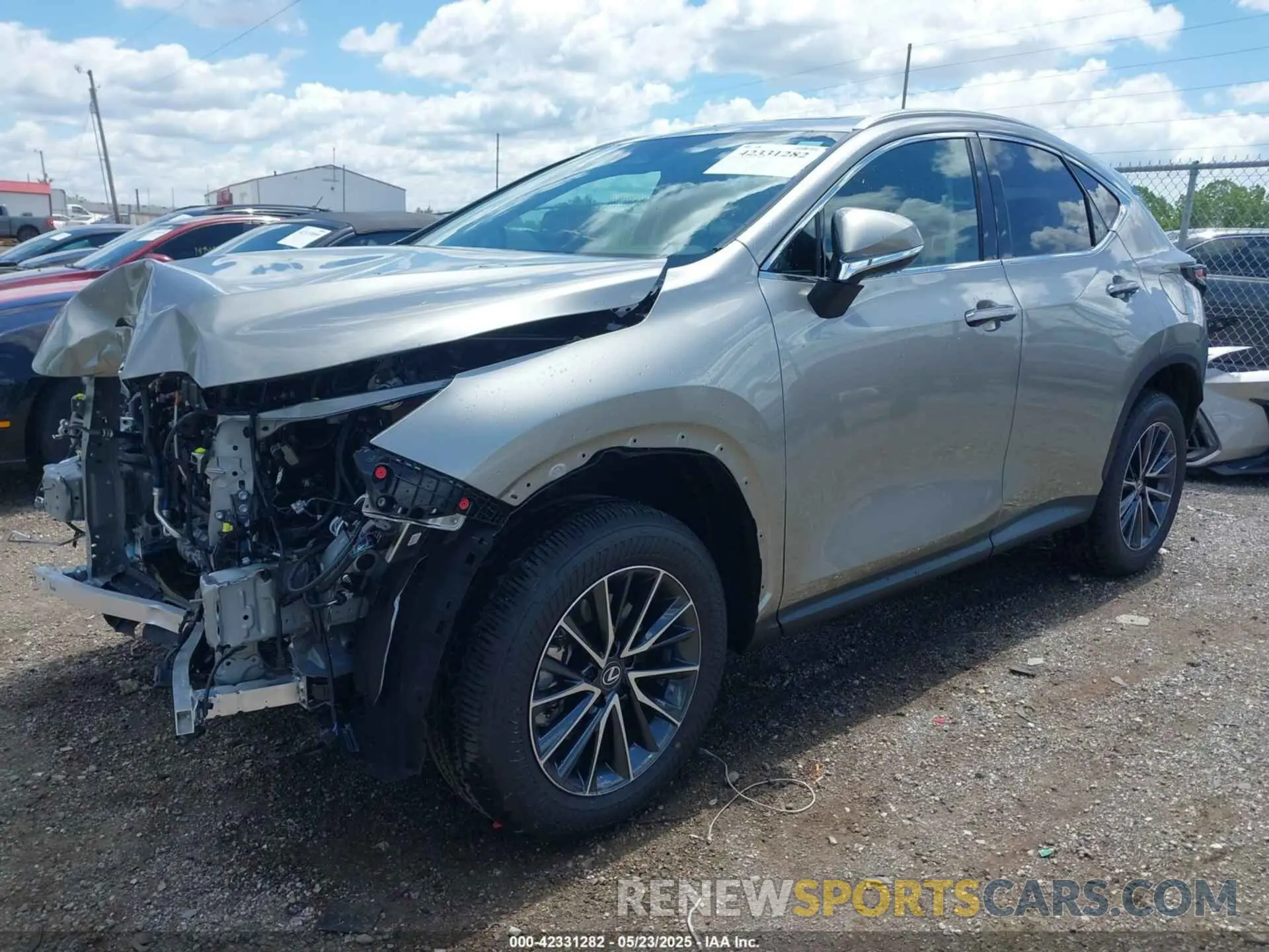 2 fotografías del automóvil dañado 2T2AGCEZ3SC080391 LEXUS NX 350 2025
